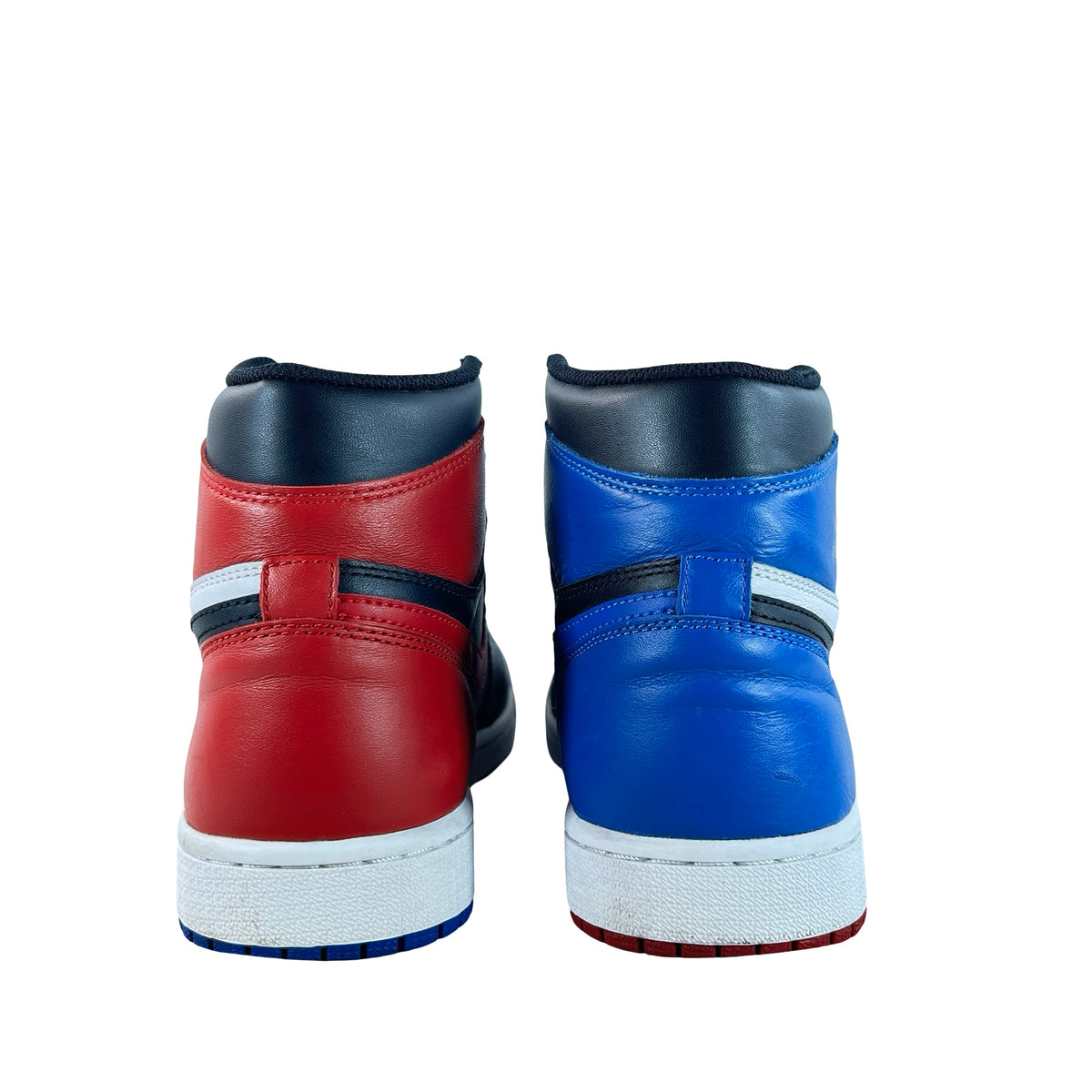 555088 026 Jordan 1 Retro Top 3 [USED] - 9 M (Used4)