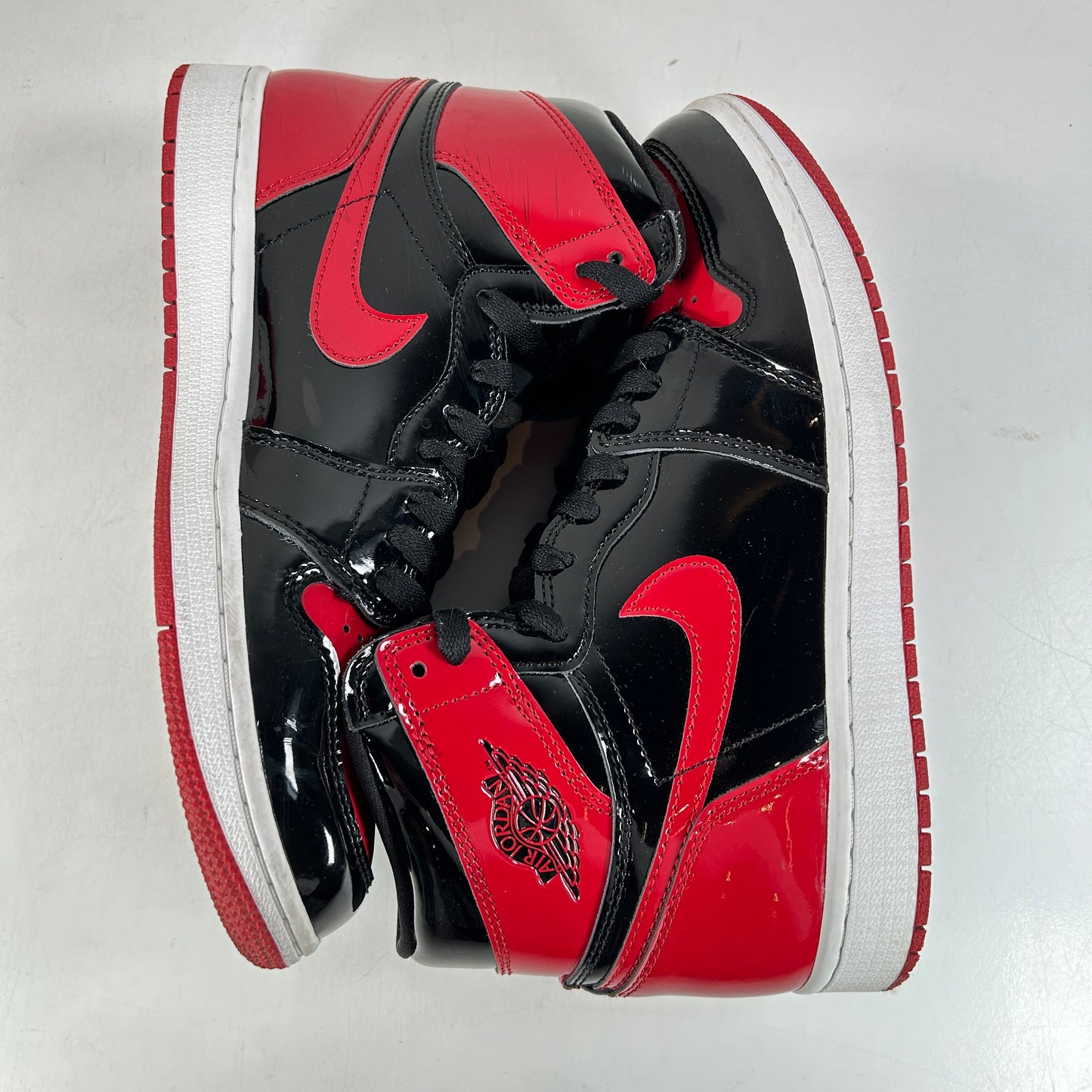 555088 063 Jordan 1 Retro High OG Patent Bred [USED] - 8.5 M (Used4)