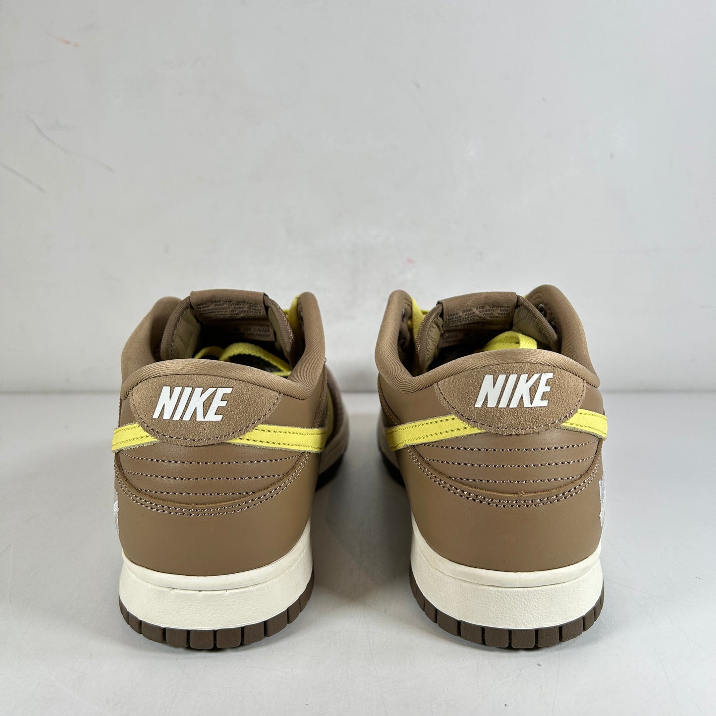 DH3061 200 Nike Dunk Low SP INVICTO Cantina Dunk