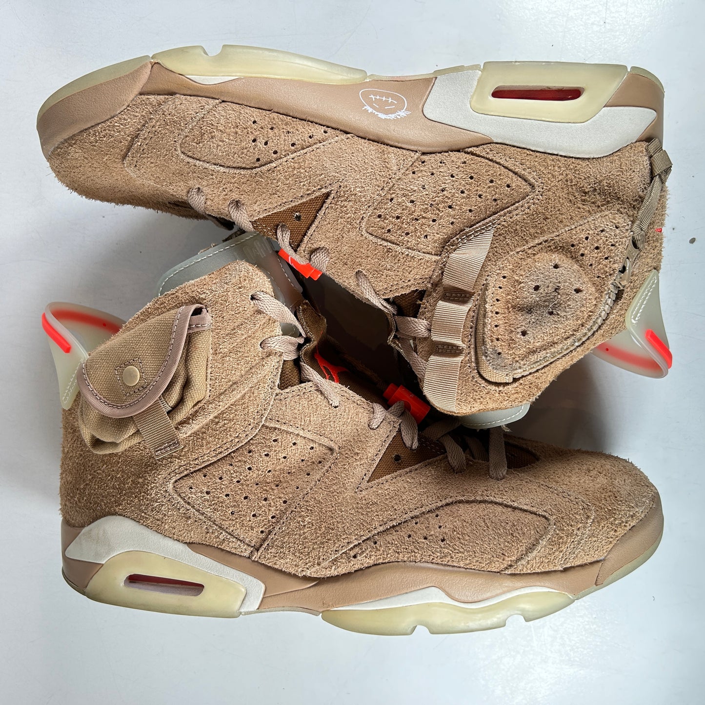 DH0690 200 Jordan 6 Retro Travis Scott British Khaki [USED] - 11 M (Used) (No Box)