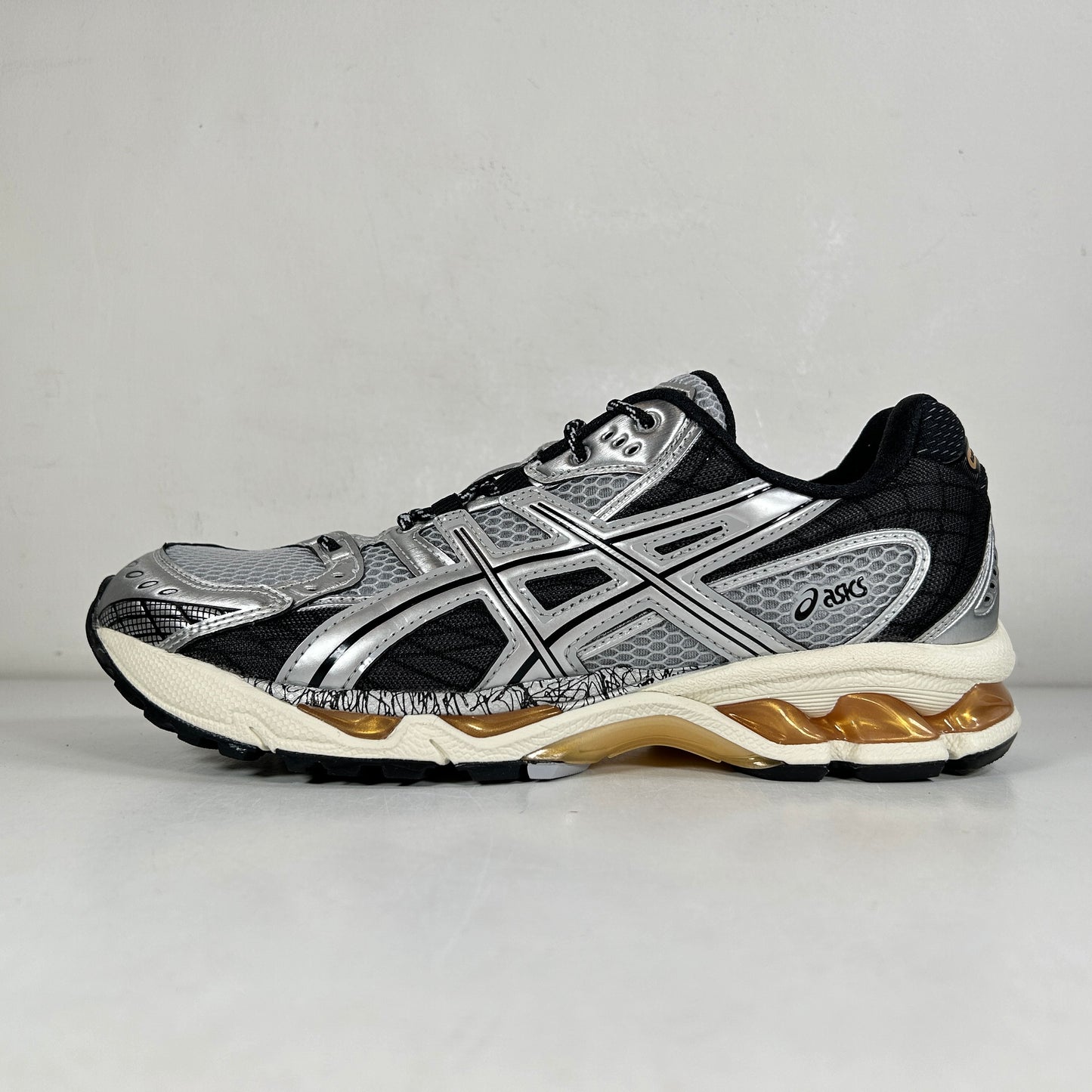 1203A543 020 ASICS Gel-Nimbus 10.1 Piedmont Grey [USED] - 7.5 M (Used)