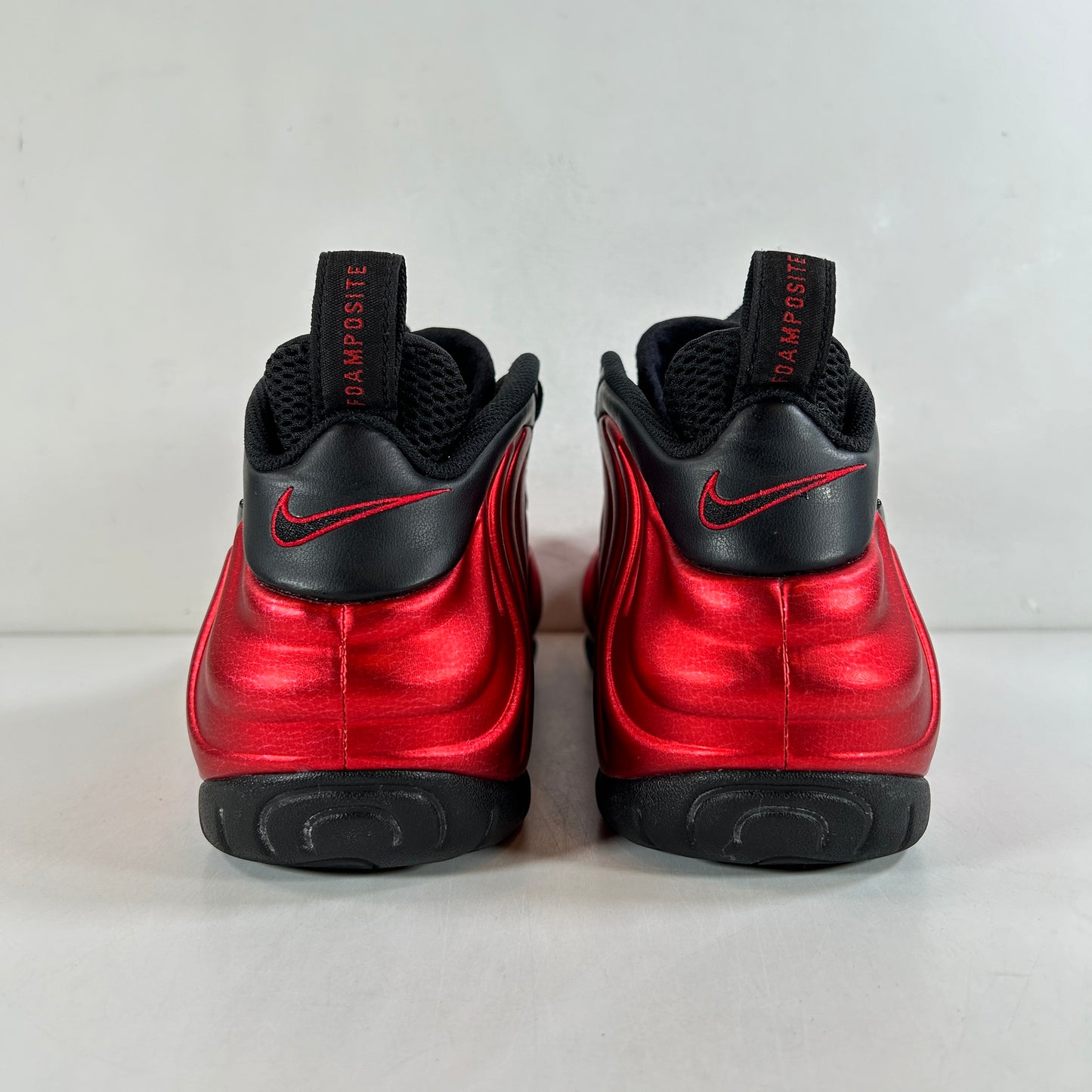 624041 604 Nike Air Foamposite Pro University Red [USED] - 11 M (VNDS) (Replace Box)