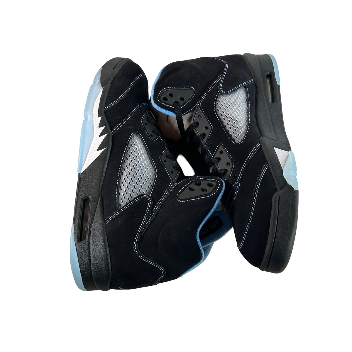 DD0587 008 Jordan 5 Retro Black University Blue (2026) [USED] - 13 M (Used3)
