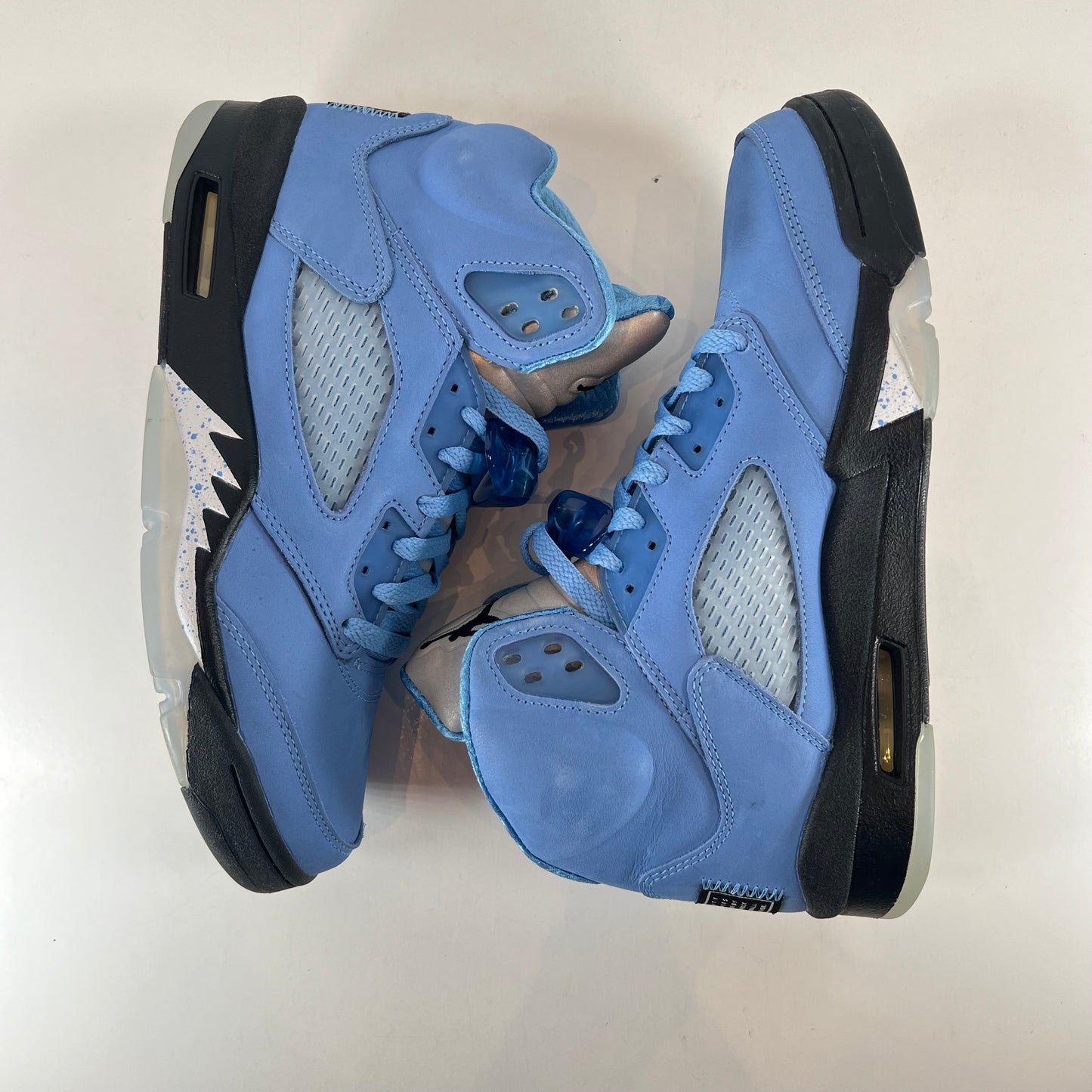 DV1310 401 Jordan 5 Retro UNC University Blue [USED] - 8.5 M (Used2)