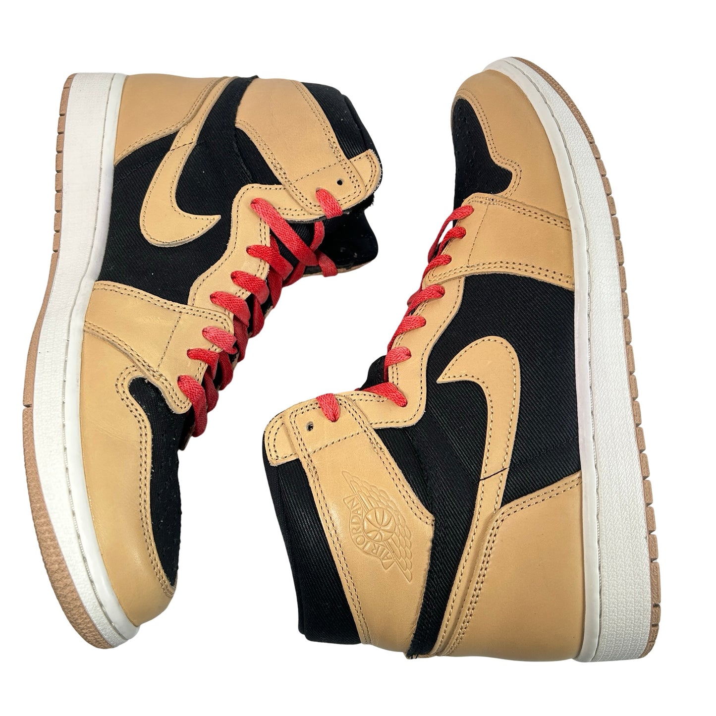 555088 202 Jordan 1 Retro High OG Heirloom [USED] - 12 M (Used)