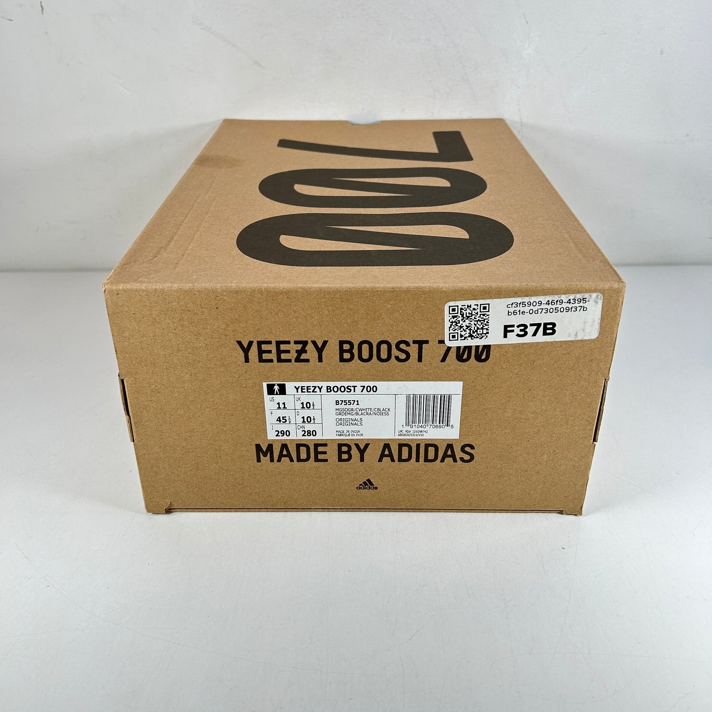 B75571 Yeezy 700 Wave Runner [USED] - 11 M (Used)