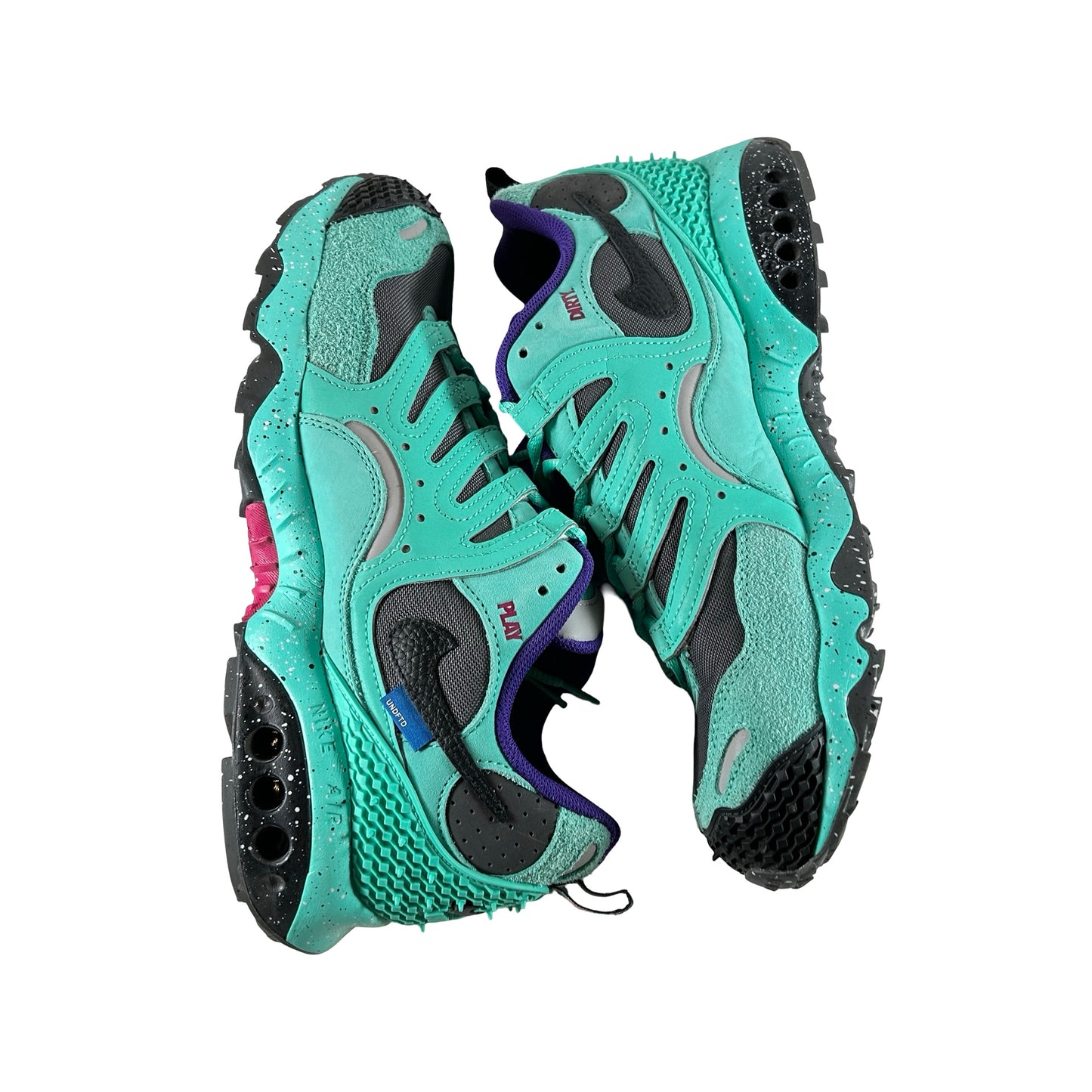 FN7546 301 Nike Air Terra Humara Undefeated Light Menta [USED] - 11 M (Used)