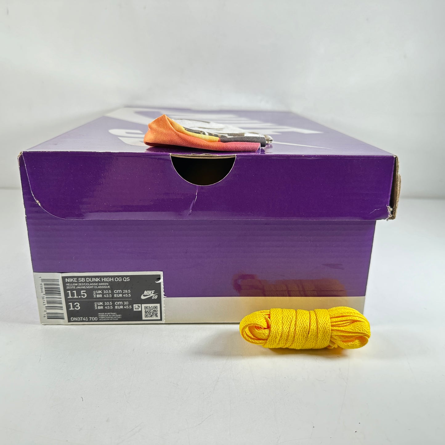 DN3741 700 Nike SB Dunk High Supreme By Any Means Brazil [USED] - 11.5 M (Used)