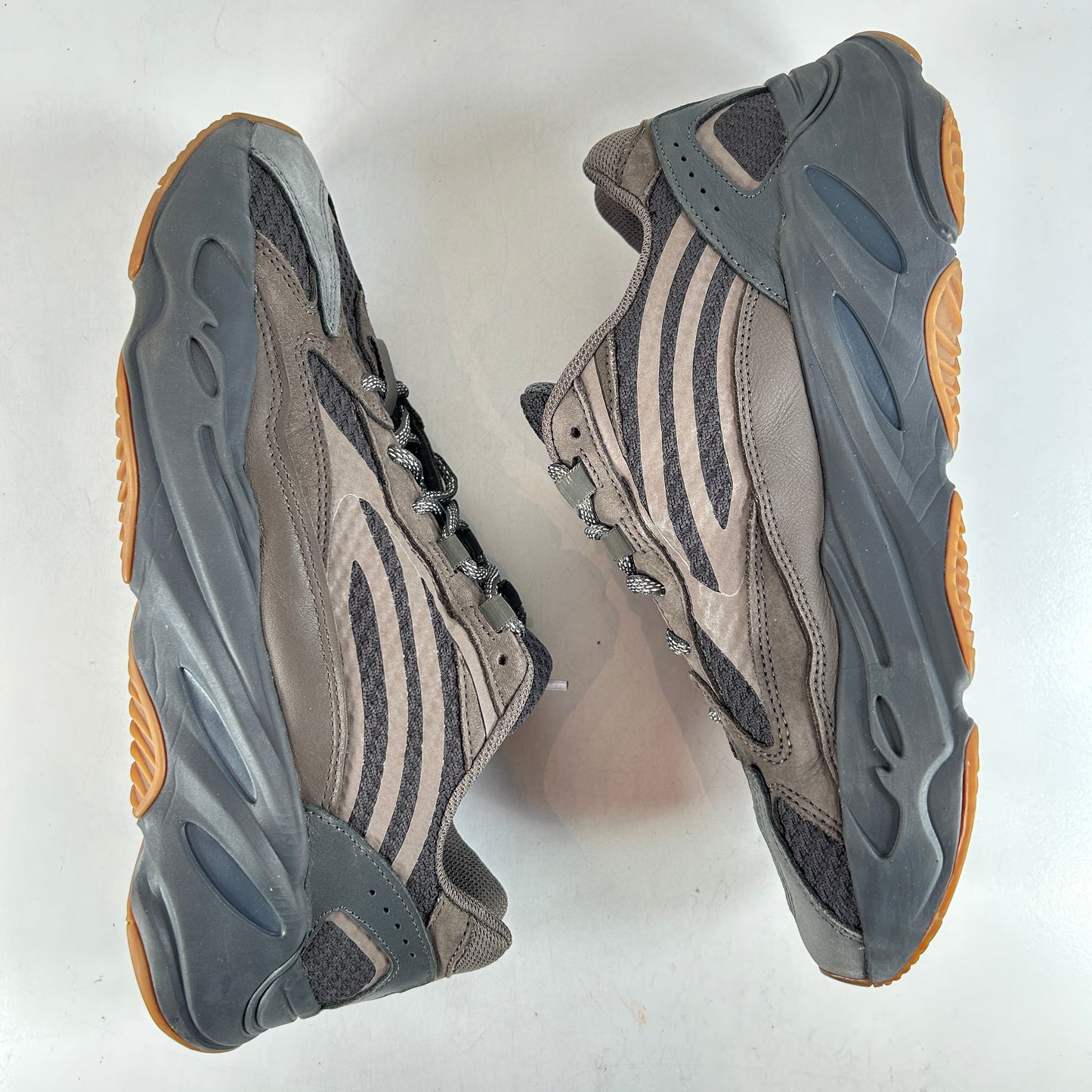 EG6860 Adidas Yeezy Boost 700 V2 Geode [USED] - 10.5 M (Used)