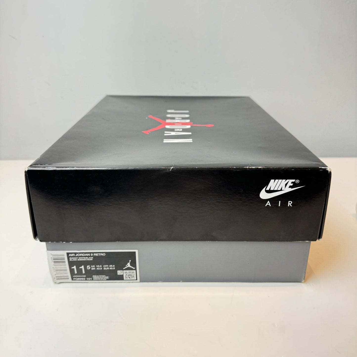 FQ8992 101 Jordan 9 Retro Powder Blue (2024) [USED] - 11.5 M (Used)