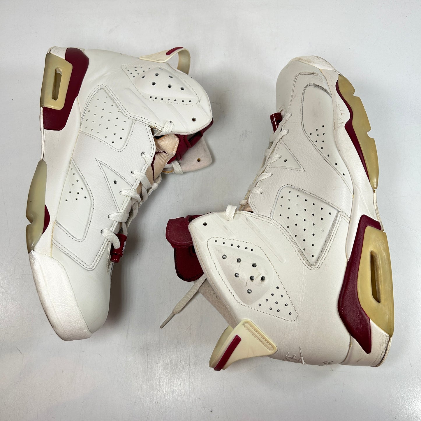 384664 116 Jordan 6 Maroon [USED] - 13 M (Used) (No Box2)