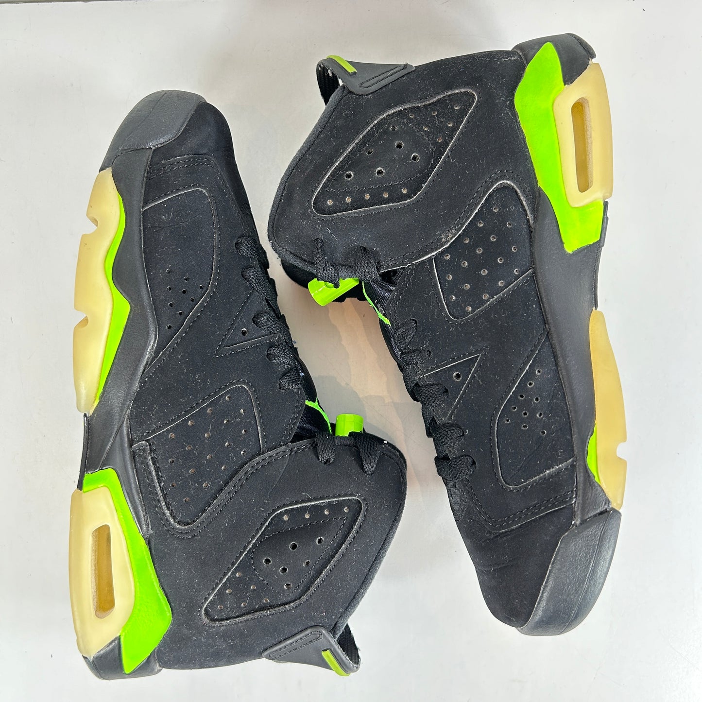 384665 003 Jordan 6 Retro Electric Green (GS) [USED] - 4.5 Y (Used) (No Box)