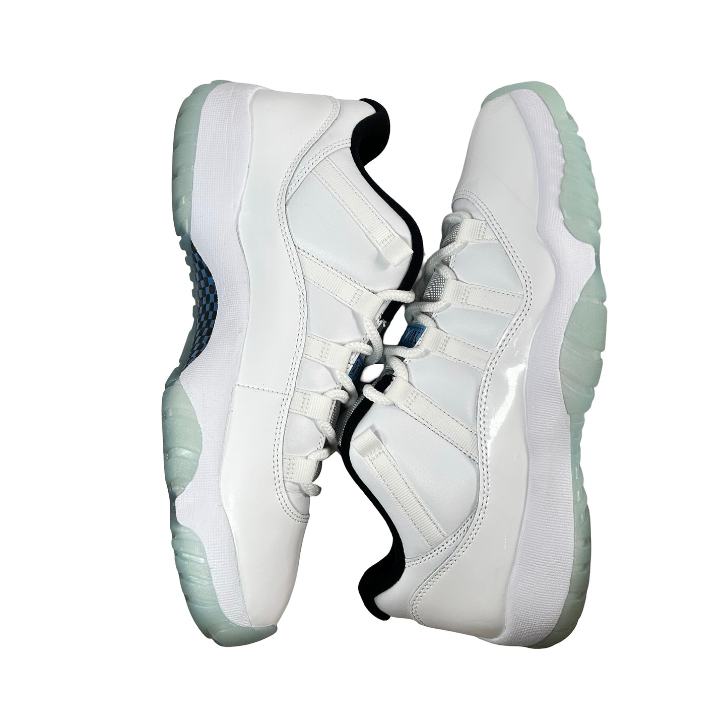 AV2187 117 Jordan 11 Bajo Leyenda Azul