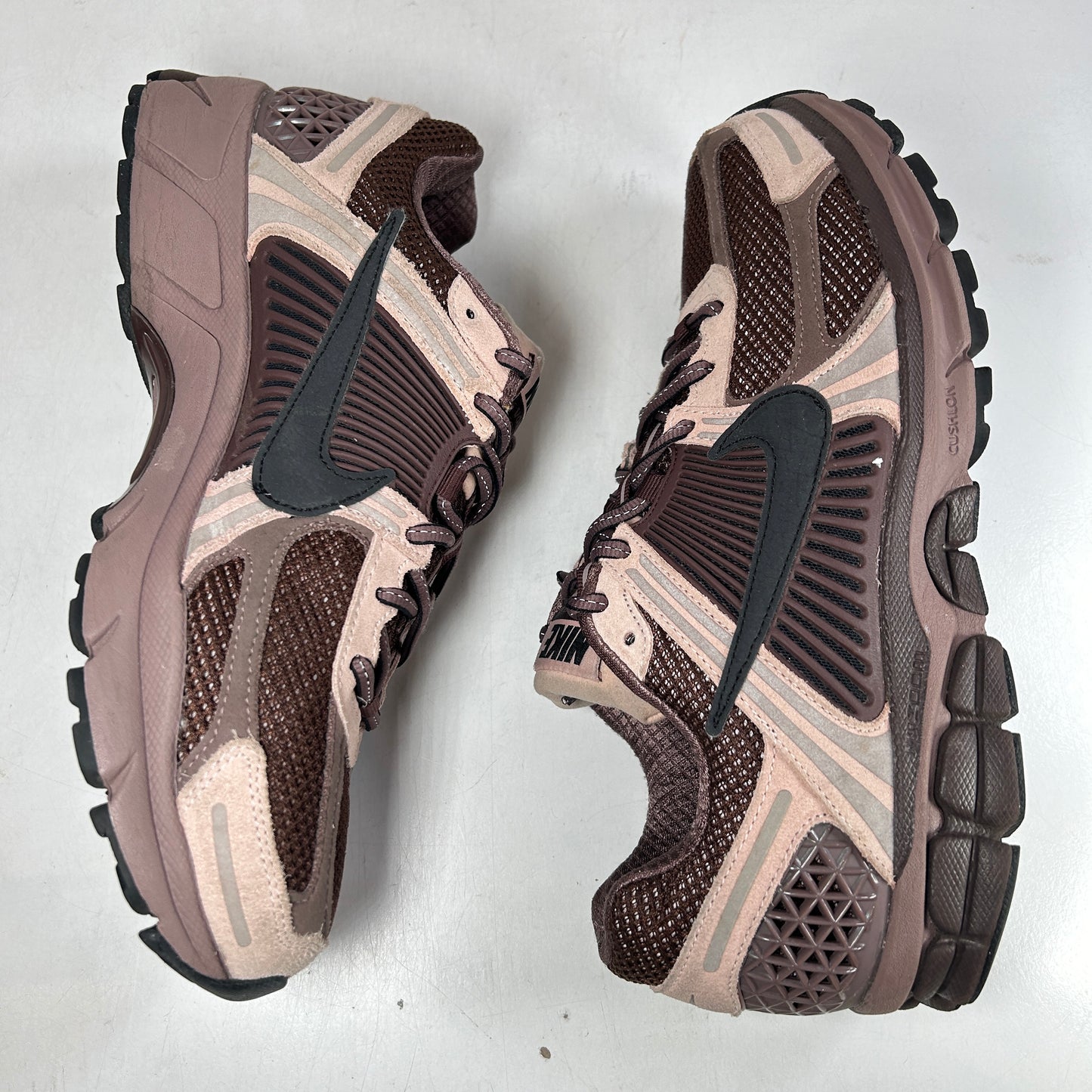 FV1166 200 Nike Zoom Vomero 5 Plum Eclipse (Women's) [USED] - 11 W (Used)
