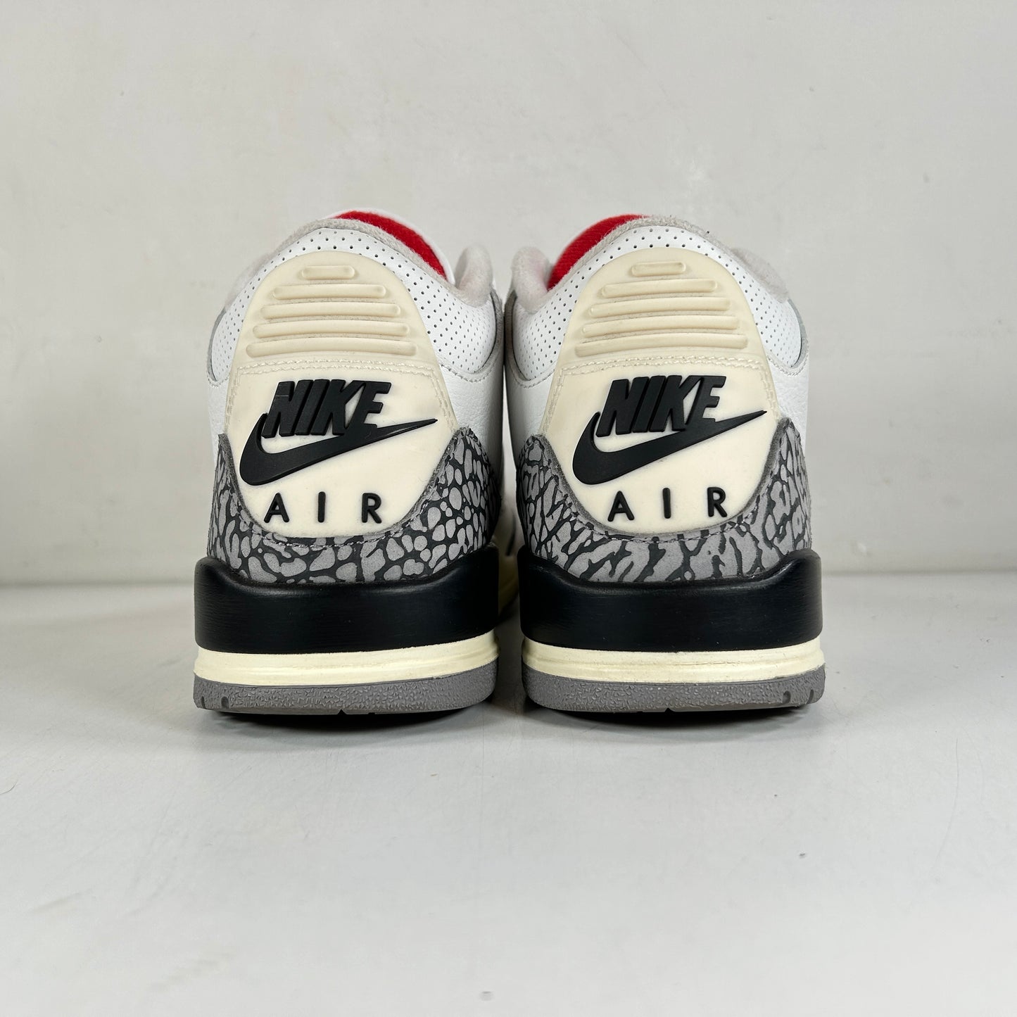 DN3707 100 Jordan 3 Retro White Cement Reimagined [USED] - 8.5 M (Used6)