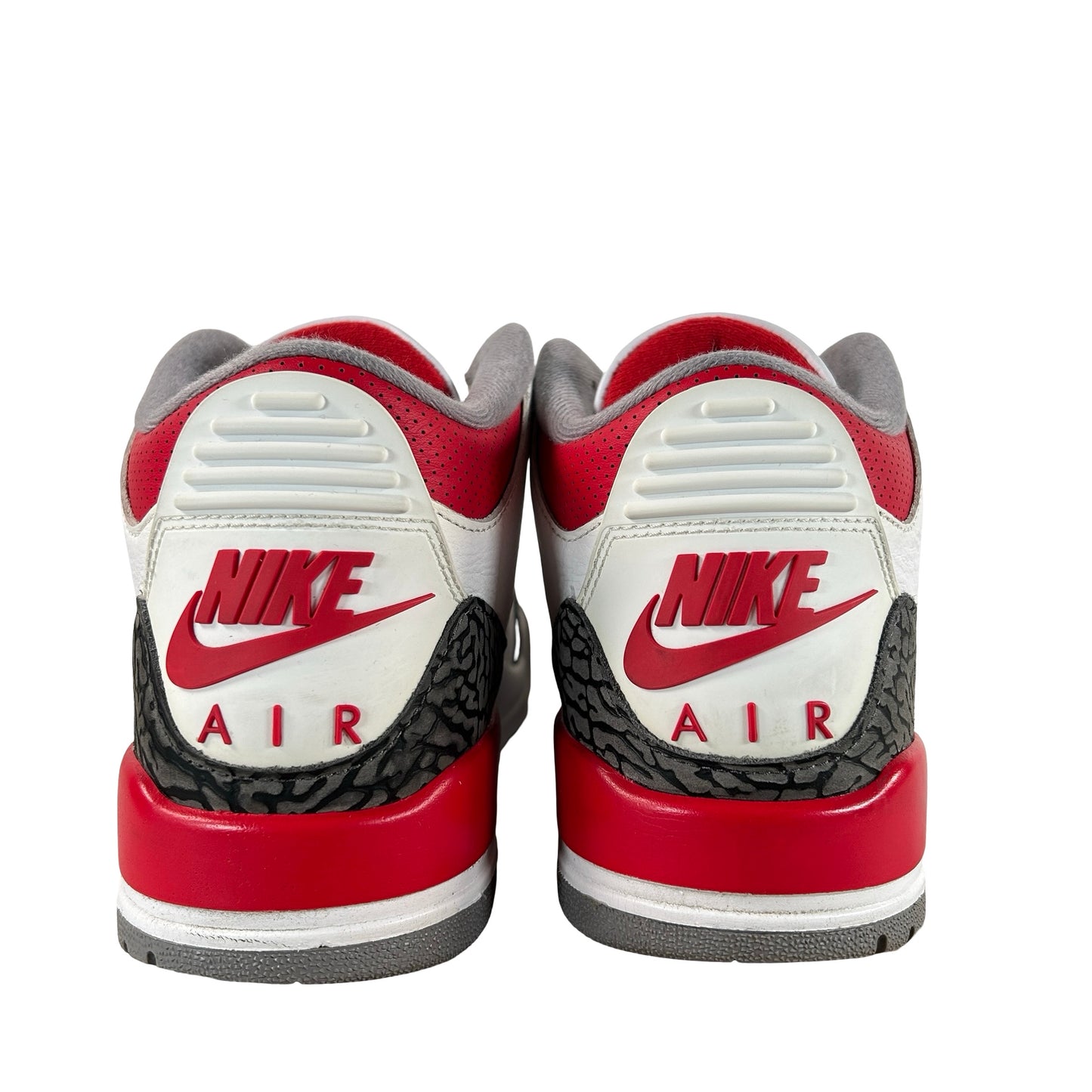 DN3707 160 Jordan 3 Retro Rojo fuego (2022)