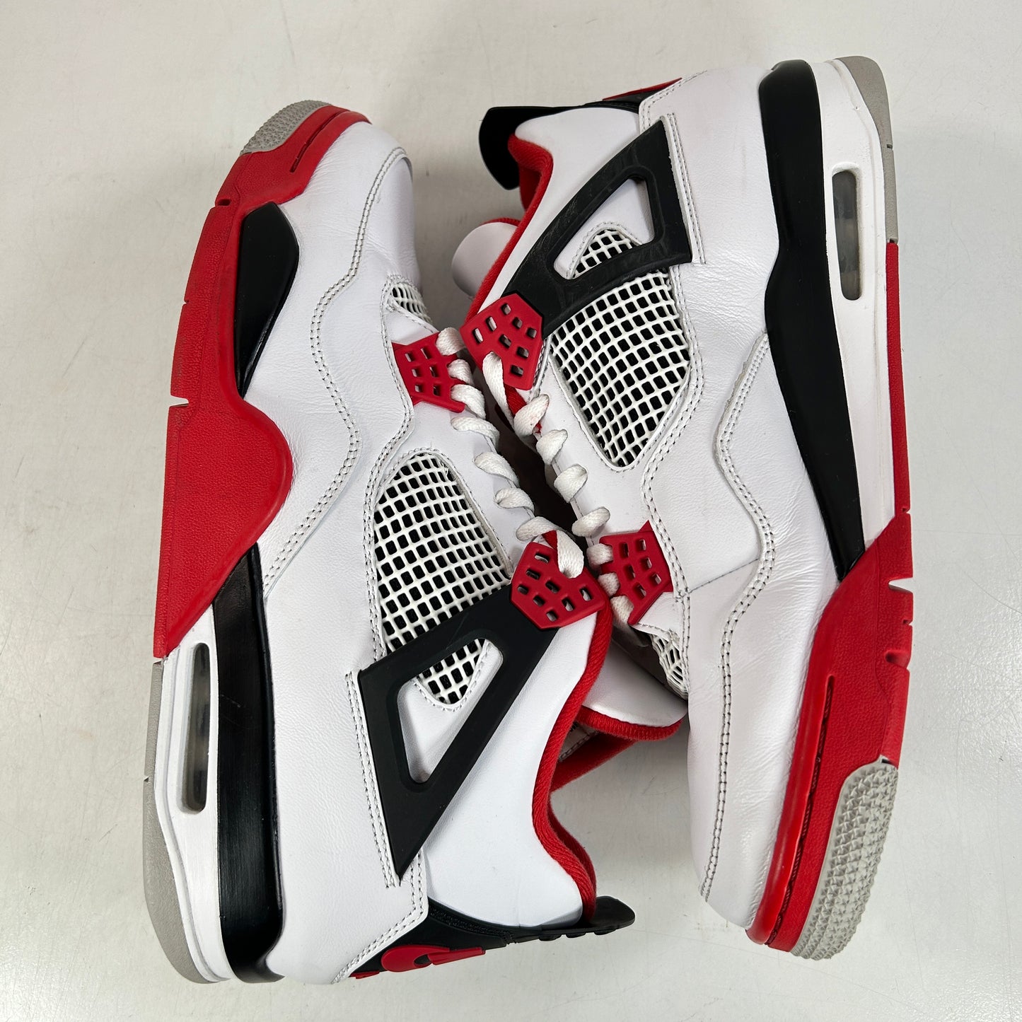 DC7770 160 Jordan 4 Retro Fire Red (2020) [USED] - 11.5 M (Used2)