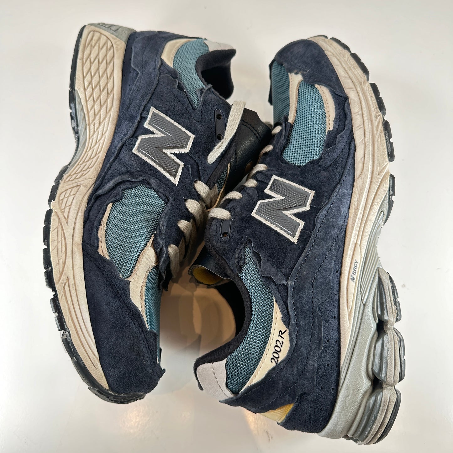 M2002RDF New Balance 2002R Paquete de protección Azul marino oscuro