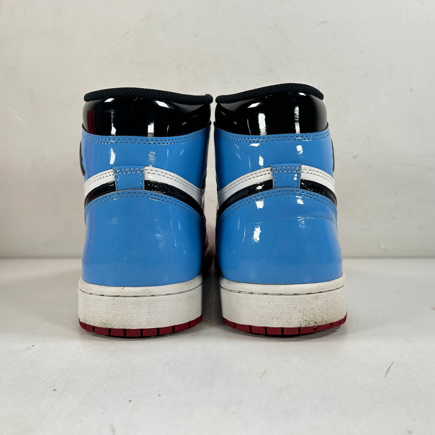 CK5666 100 Jordan 1 Retro High Fearless UNC Chicago [USED] - 10 M (Used)