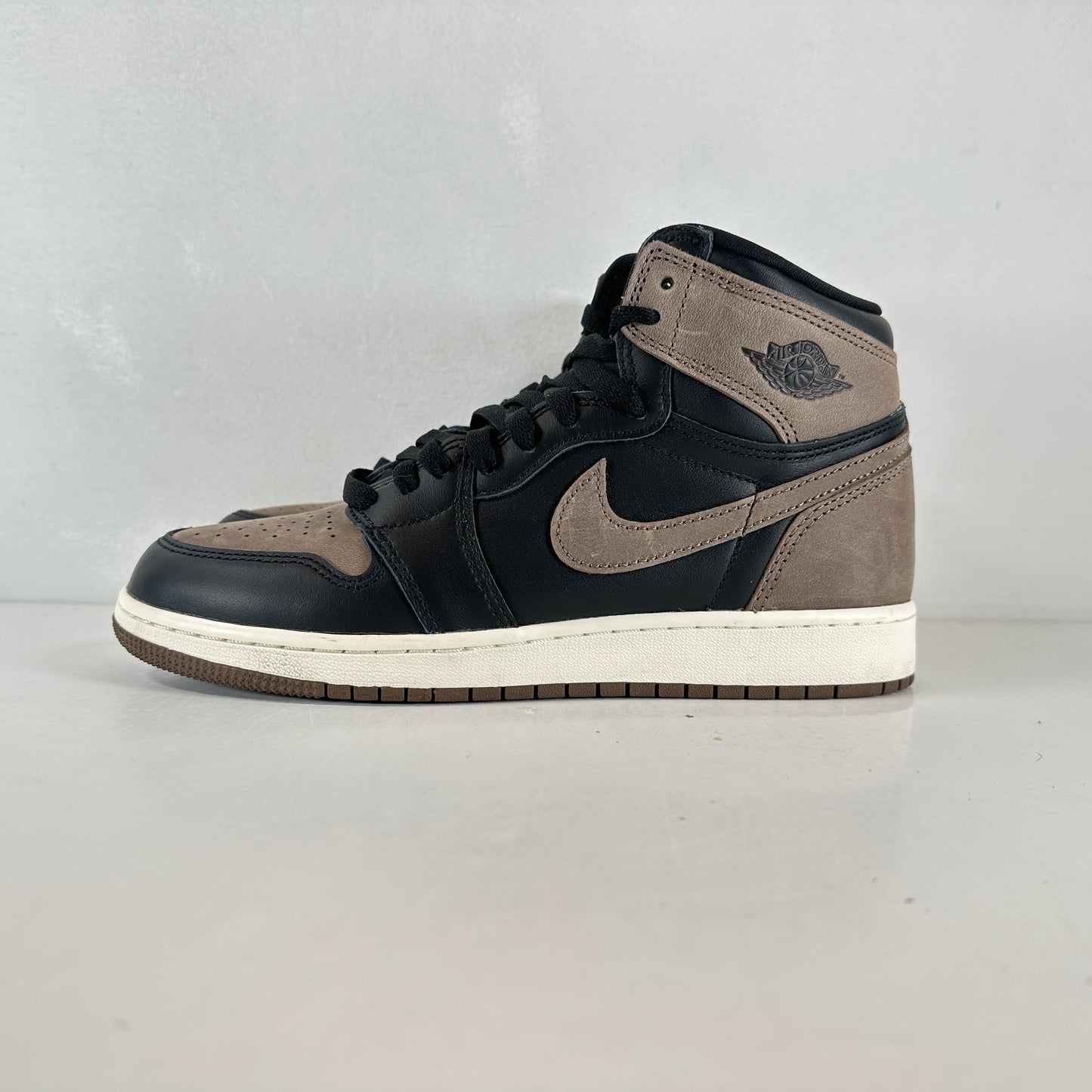 FD1437 020 Jordan 1 Retro High OG Palomino (GS) [USED] - 7 Y (Used2)