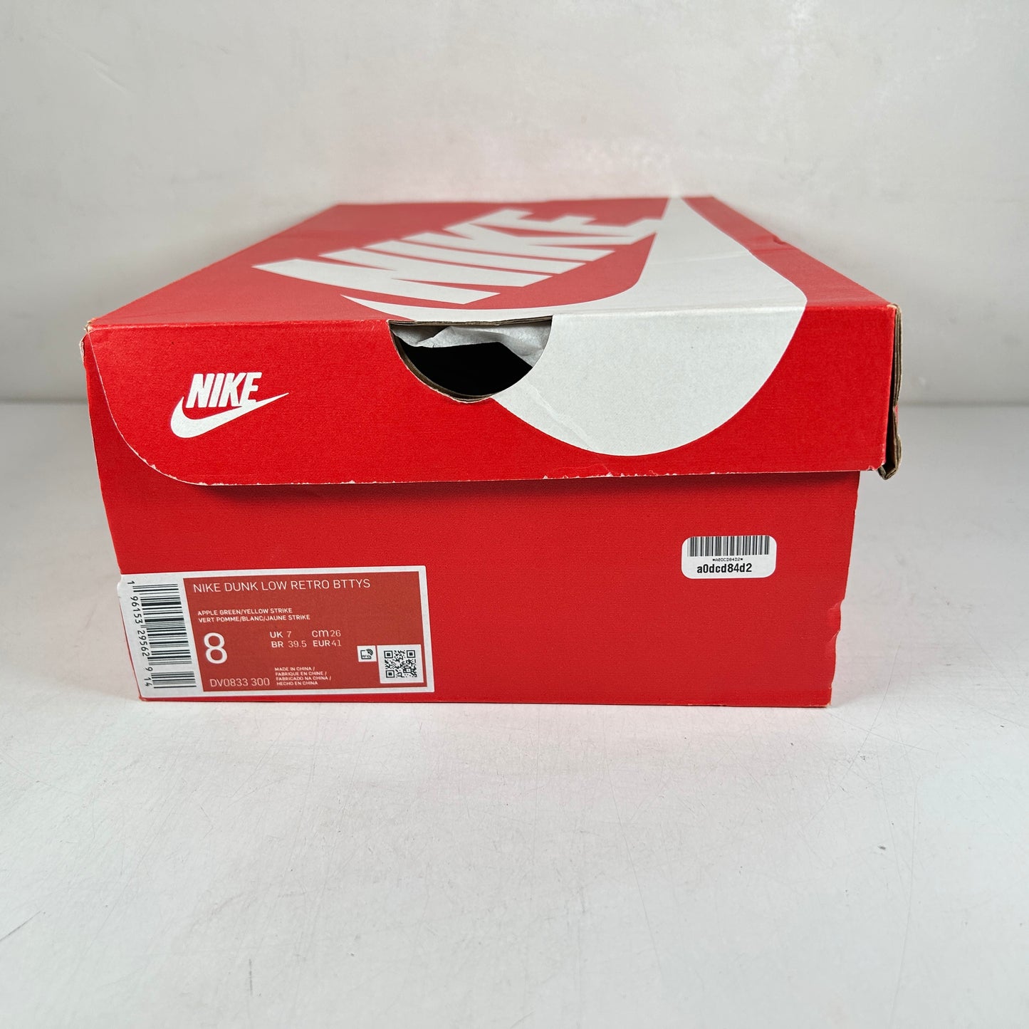 DV0833 300 Nike Dunk Low Retro Reverse Brazil [USED] - 8 M (Used)