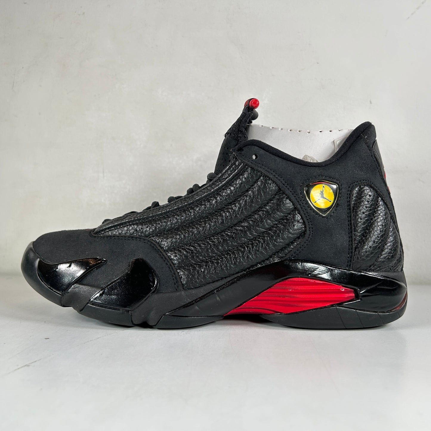 487471 003 Jordan 14 Retro Last Shot (2018) [USED] - 9.5 M (Used)