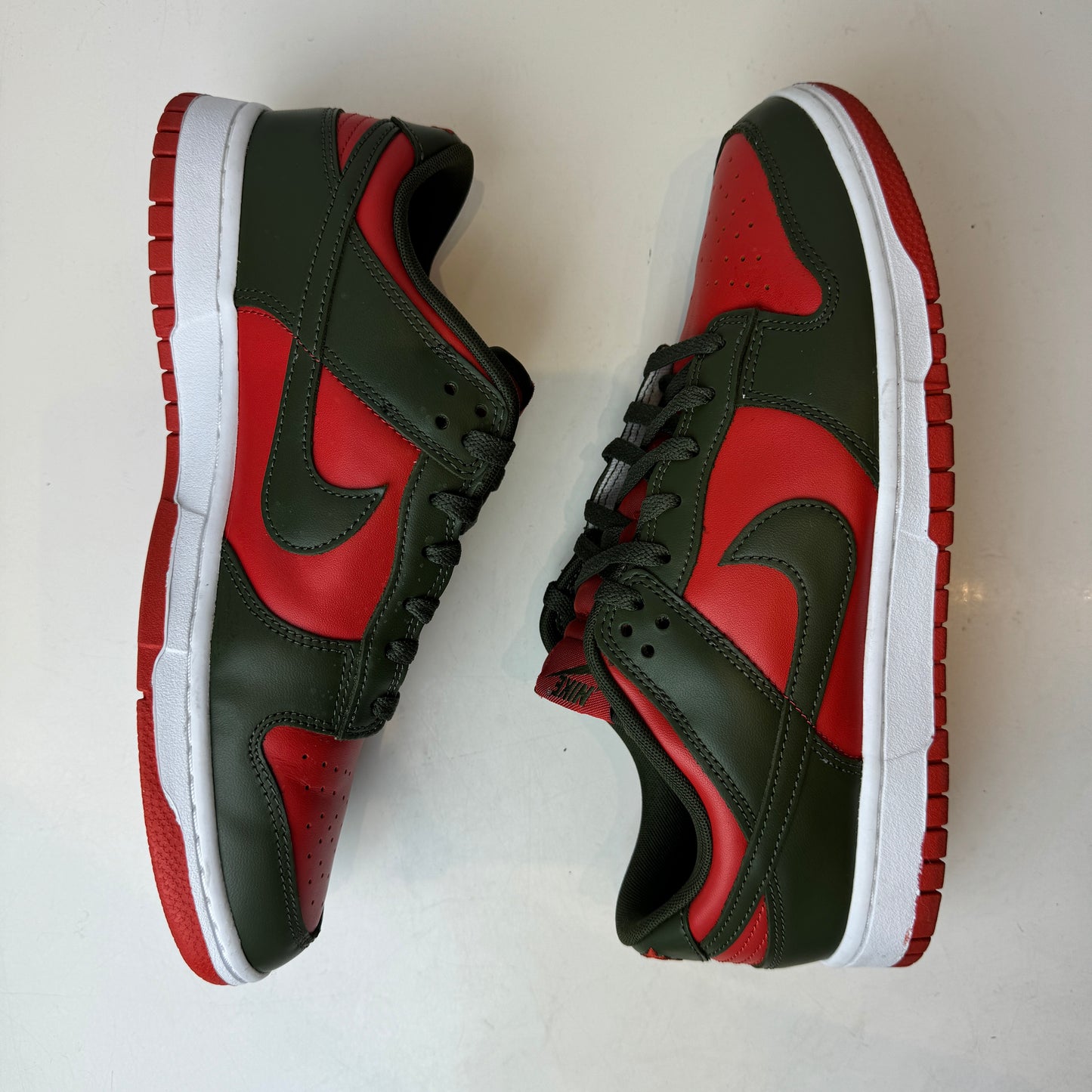 DV0833 600 Nike Dunk Low Mystic Red Cargo Khaki [USED] - 10.5 M (Used) (No Box)