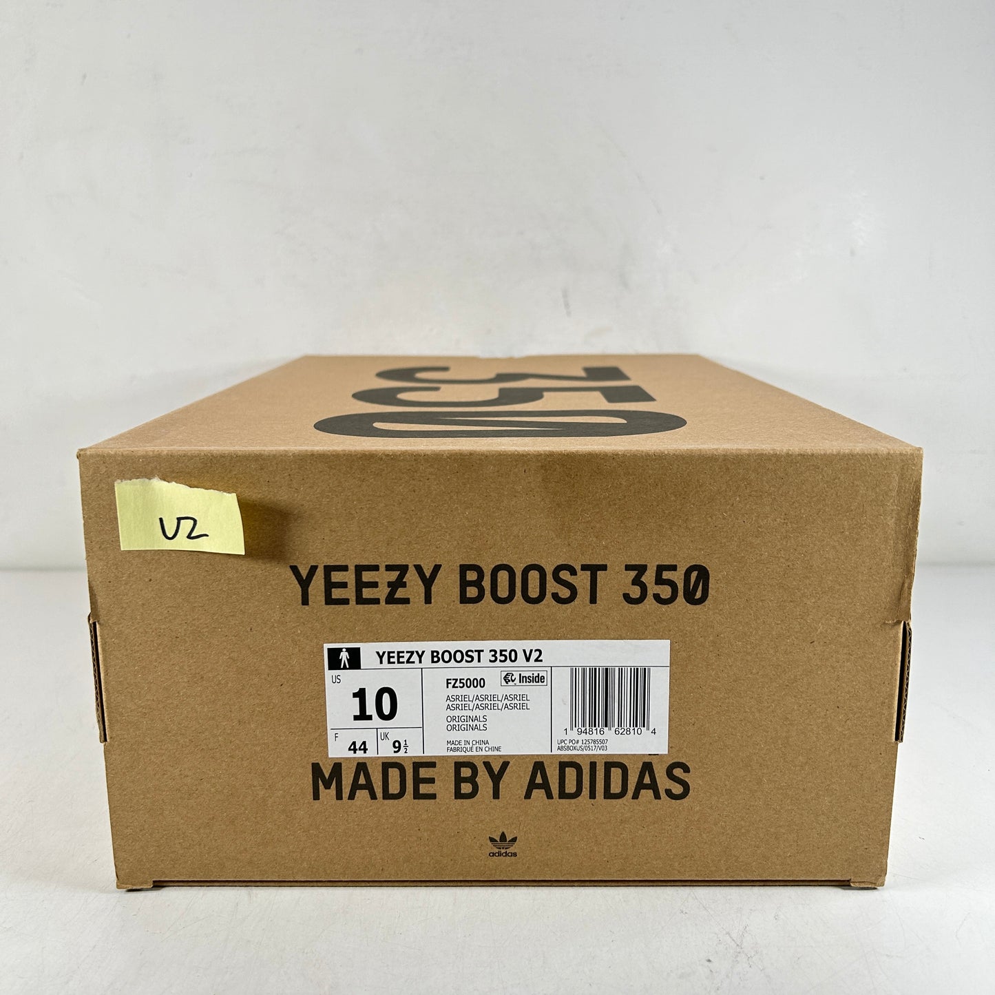 FZ5000 Yeezy 350 V2 Carbono