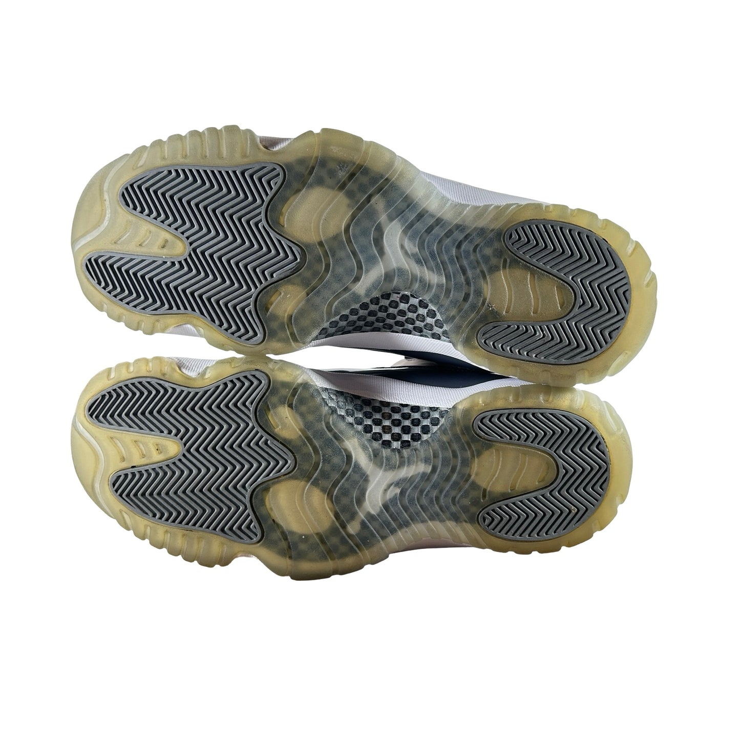 528895 003 Jordan 11 Retro Low Cool Grey [USED]  - 9 M (Used)