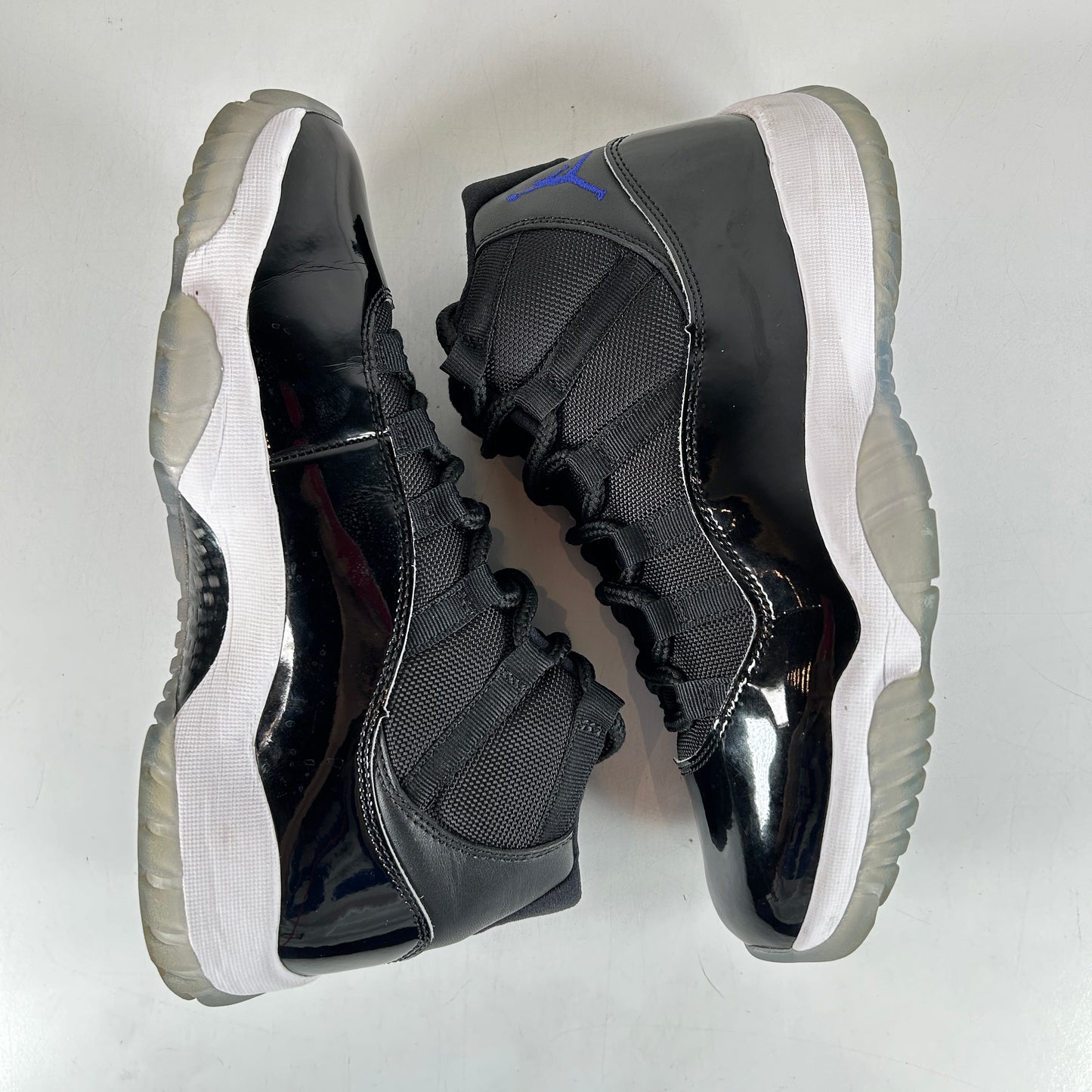 378037 003 Jordan 11 Space Jam (2016) [USED] - 8.5 M (Used)