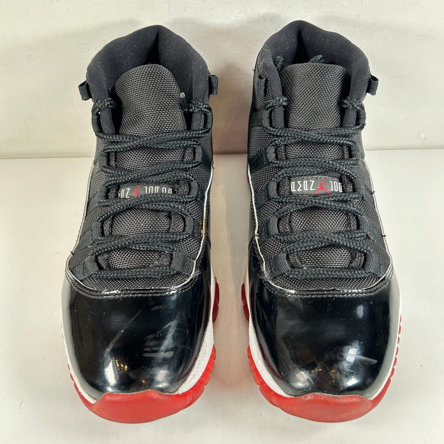 378037 061 Jordan 11 Bred (2019) [USED] - 8 M (Used2)