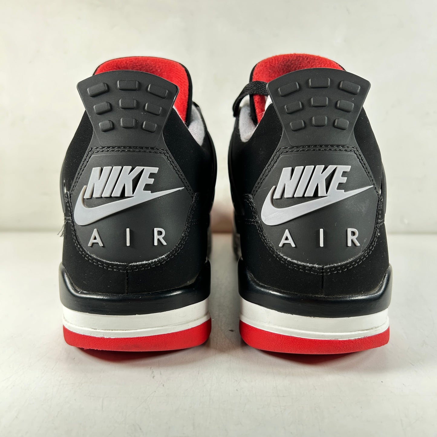 308497 060 Jordan 4 Retro Bred (2019) [USED] - 9.5 M (Used2)