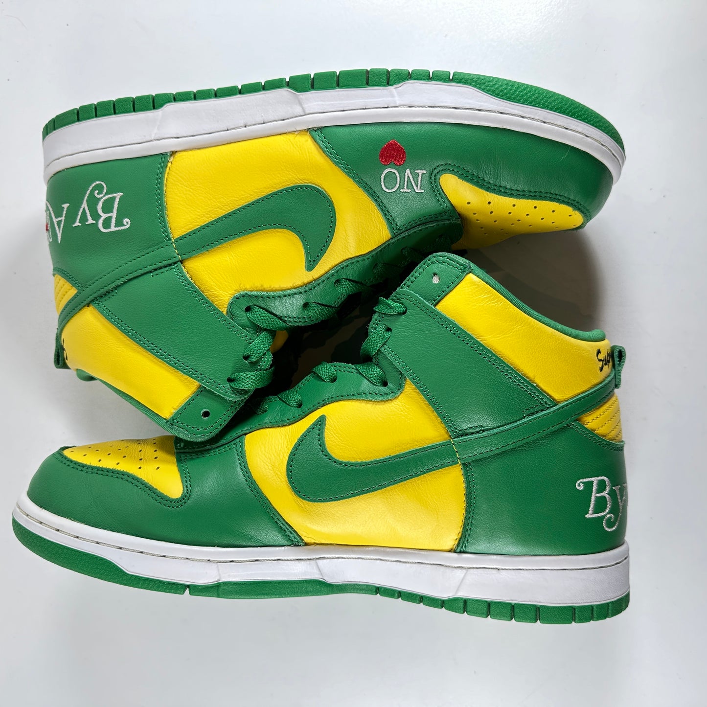 DN3741 700 Nike SB Dunk High Supreme By Any Means Brazil [USED] - 11.5 M (Used)