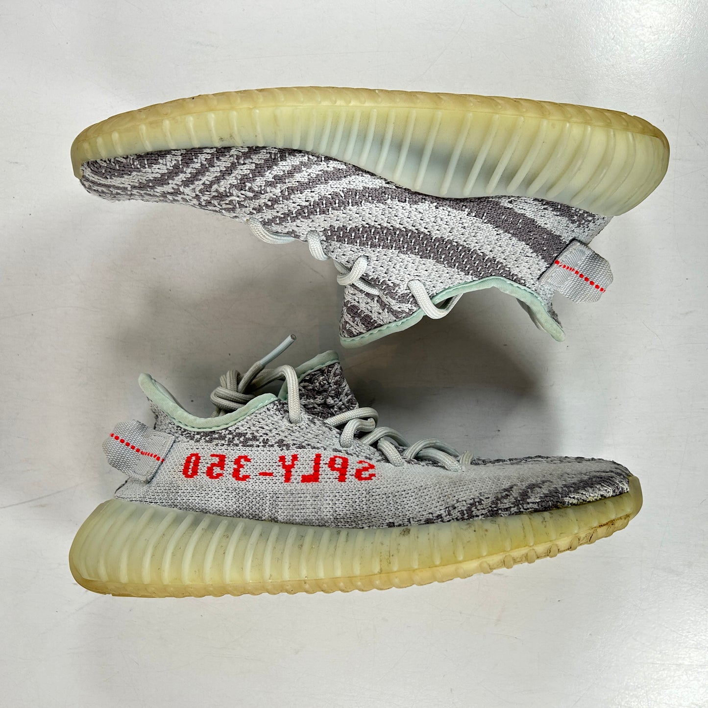 B37571 adidas Yeezy Boost 350 V2 Blue Tint (2017/2023) [USED] - 4 M (Used)