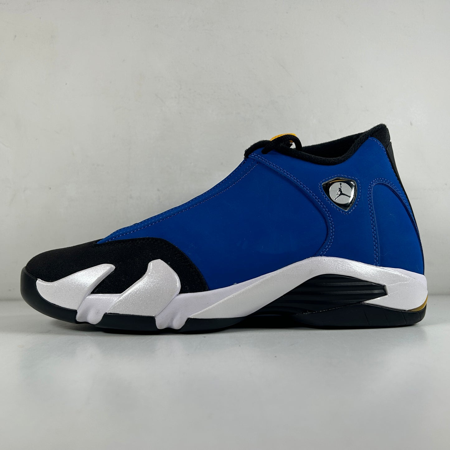 487471 407 Jordan 14 Retro Laney [USED] - 10 M (Used)