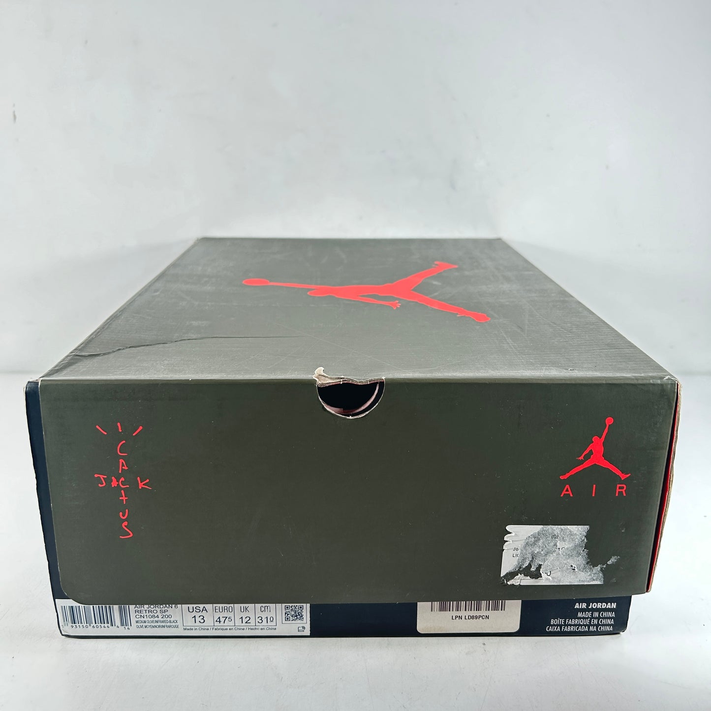 CN1084 200 Jordan 6 Retro Travis Scott [USED] - 13 M (Used)