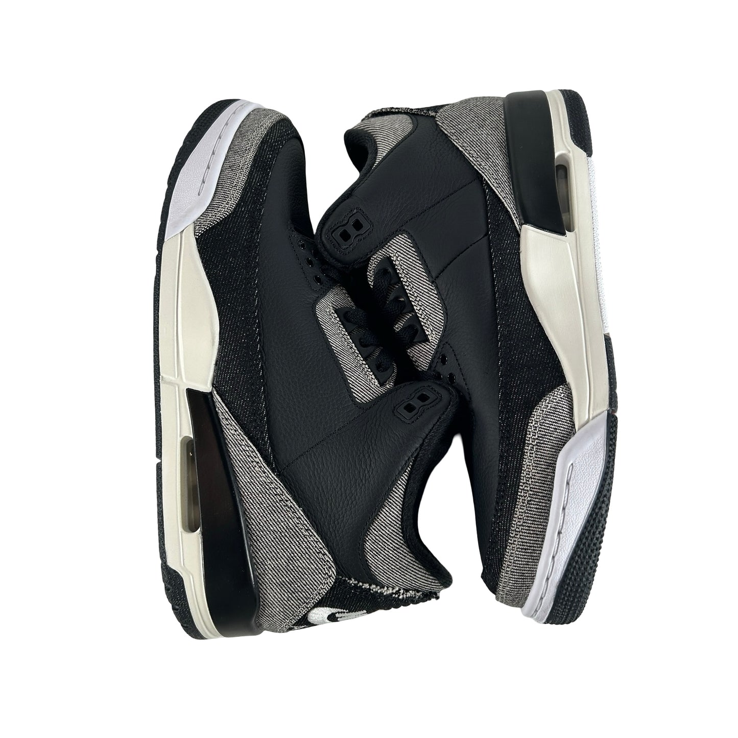 IR0914 400 Jordan 3 Retro Levi’s Black [USED] - 8 M (VNDS)