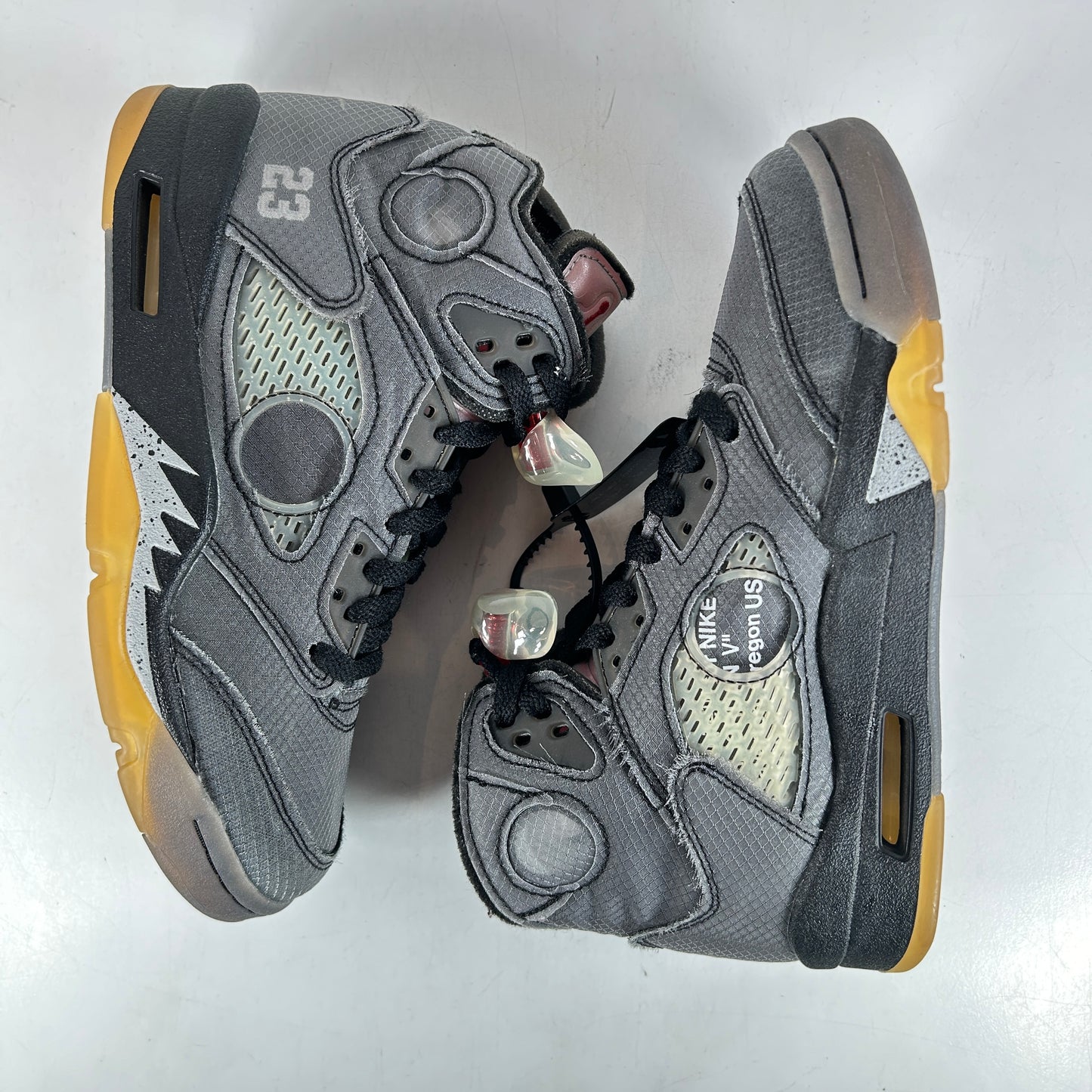 CT8480 001 Jordan 5 Off-White Black [USED] - 6 M (VNDS) (No Box)