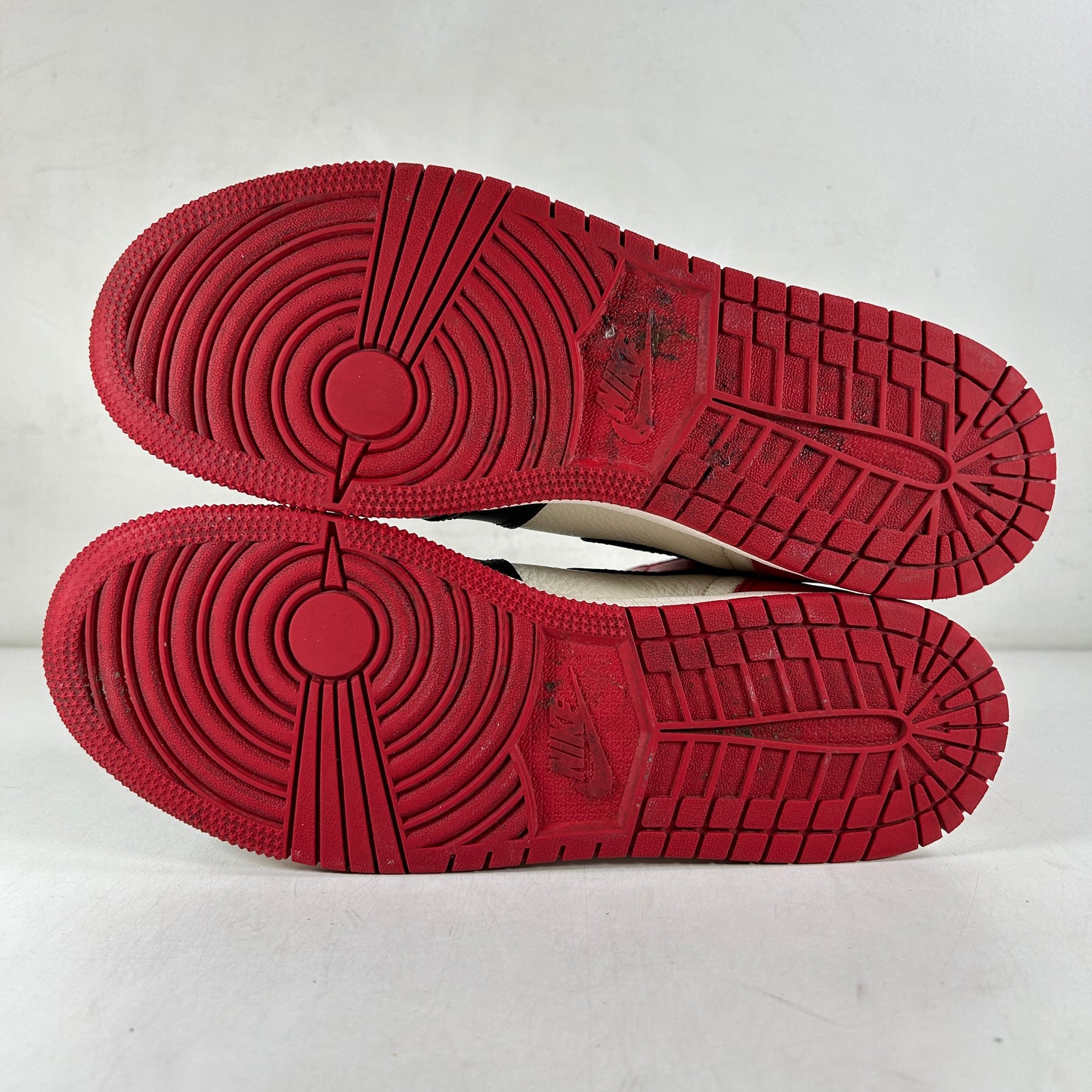 575441 610 Jordan 1 Retro High Bred Toe (GS) [USED] - 7 Y (Used2)