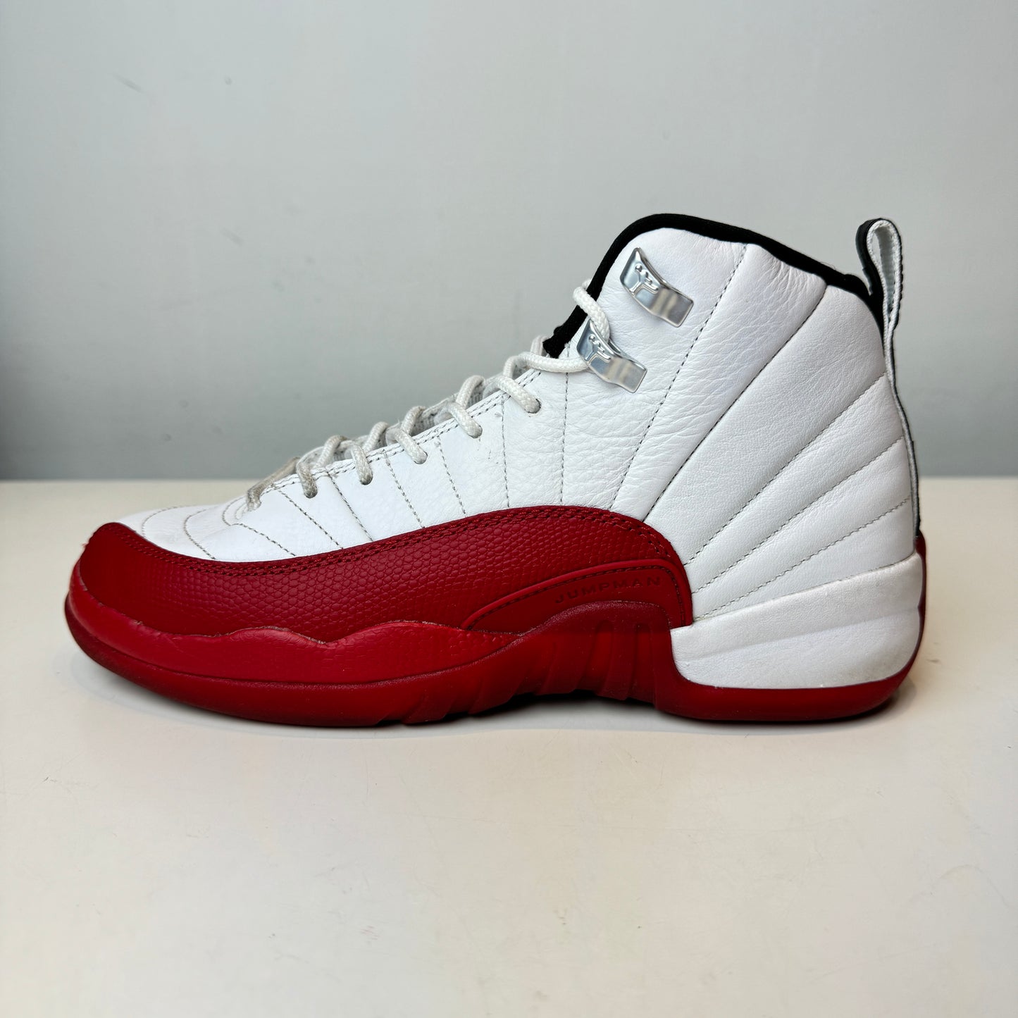 153265 116 Jordan 12 Retro Cherry (2023) (GS) [USED] - 6 Y (Used) (No Box)