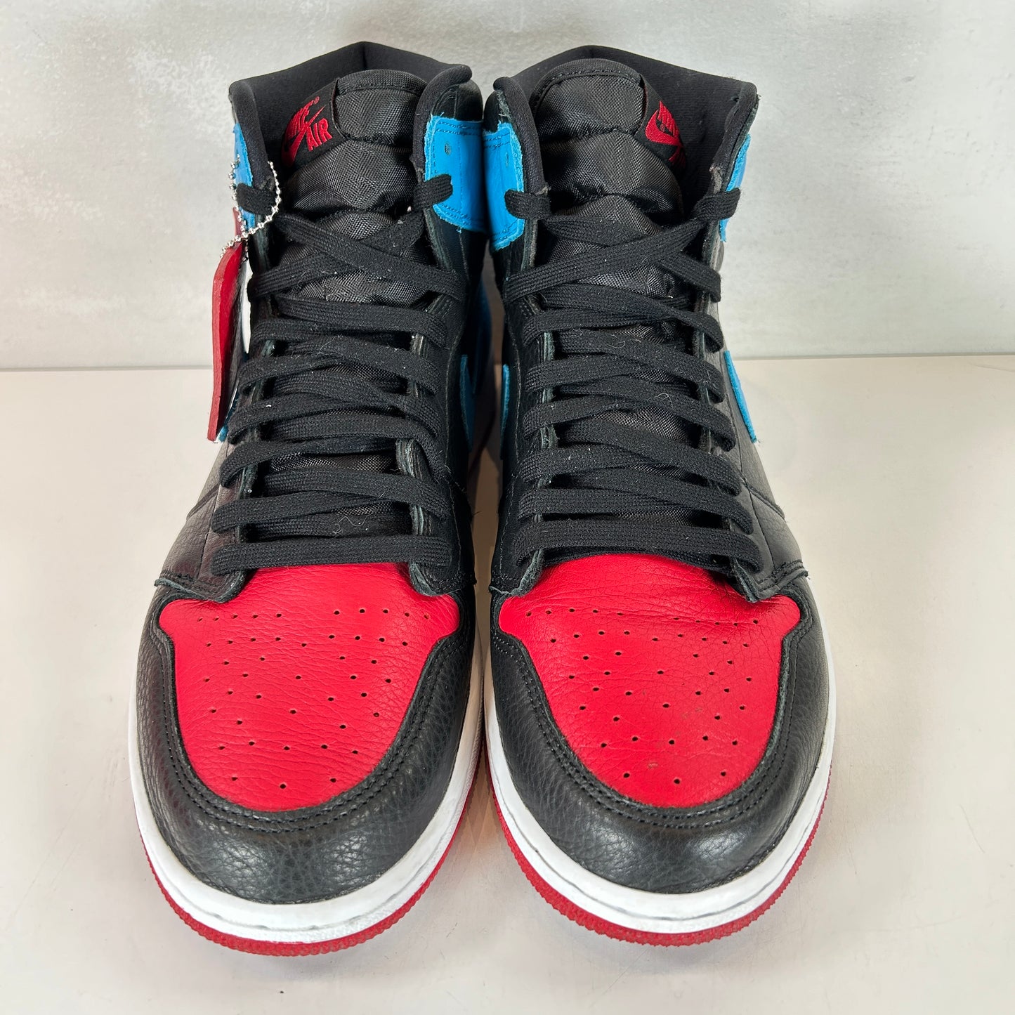 CD0461 046 Jordan 1 Retro High NC to Chi (Women's) [USED] - 12 W (Used)