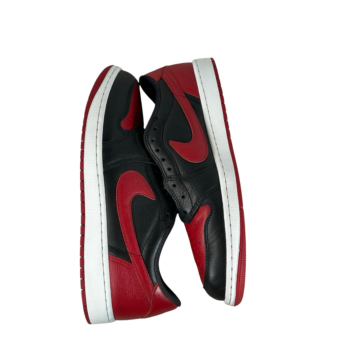 IW6276 001 Air Jordan 1 Retro Low OG Banned [USED] - 12 M (Used)