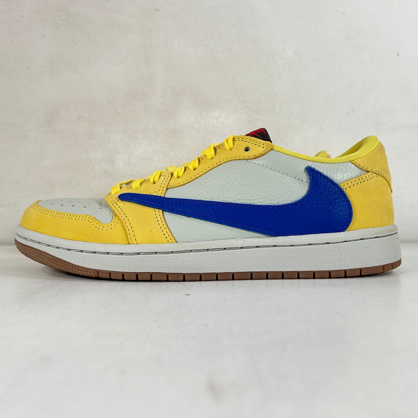 DZ4137 700 Jordan 1 Retro Low OG SP Travis Scott Canary (Women's) [USED] - 8.5 W (VNDS)