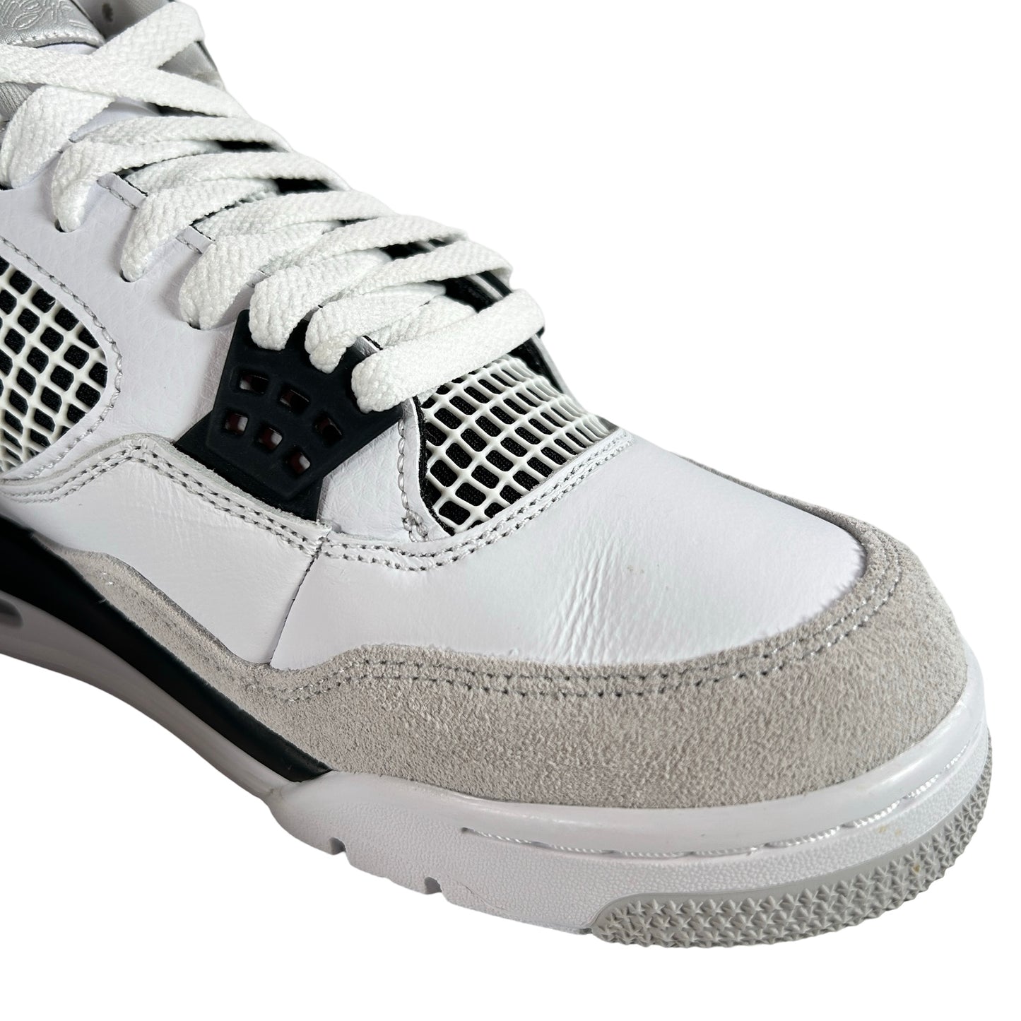 DH6927 111 Jordan 4 Retro Militar Negro