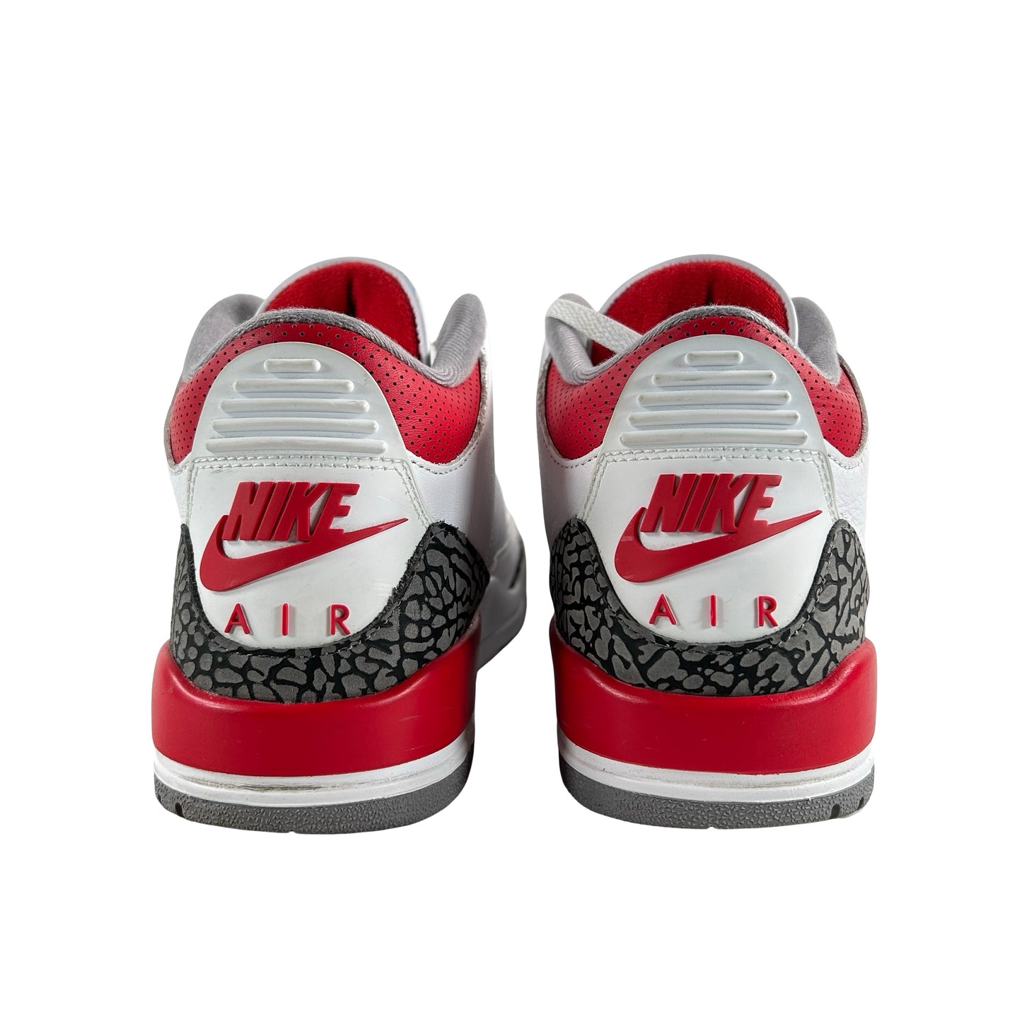 DN3707 160 Jordan 3 Retro Fire Red (2022) [USED] - 8.5 (Used)
