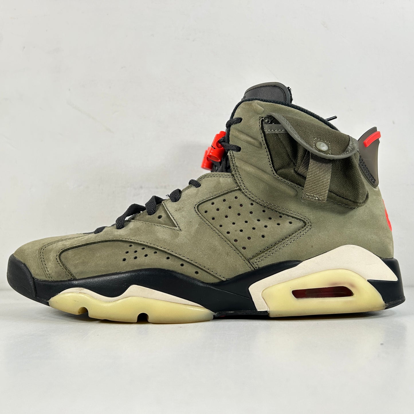 CN1084 200 Jordan 6 Retro Travis Scott [USED] - 11 M (Used4)