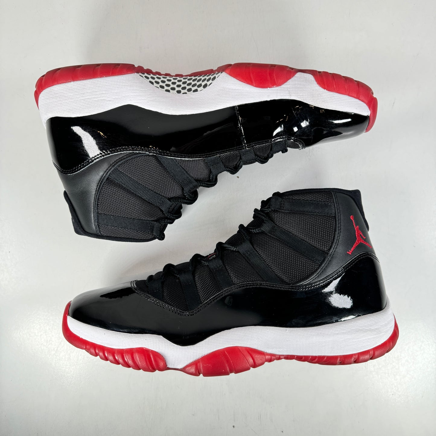 378037 061 Jordan 11 Retro Playoffs Bred (2019) [USED] - 12 M (Used) (No Box)