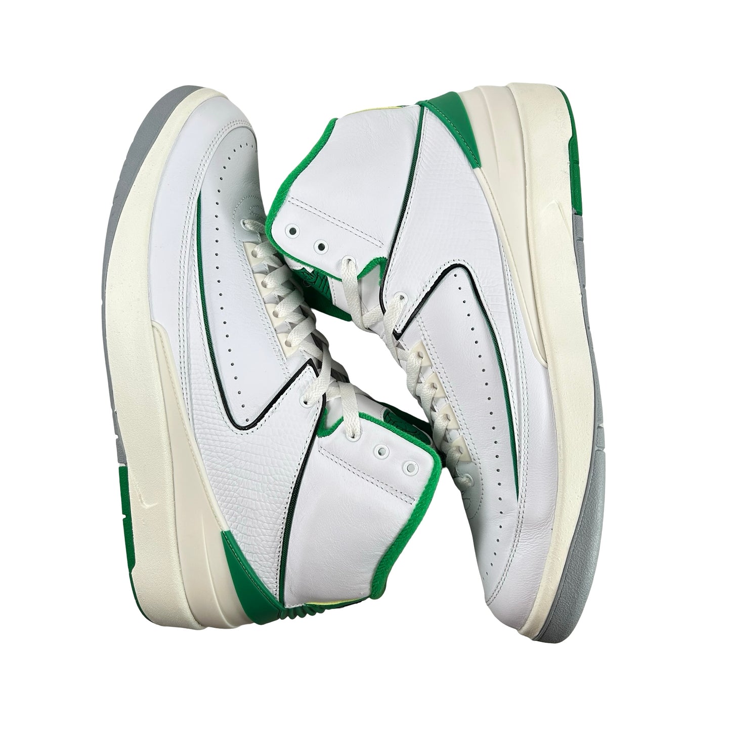 DR8884 103 Jordan 2 Retro Lucky Green - 12 M (Used)
