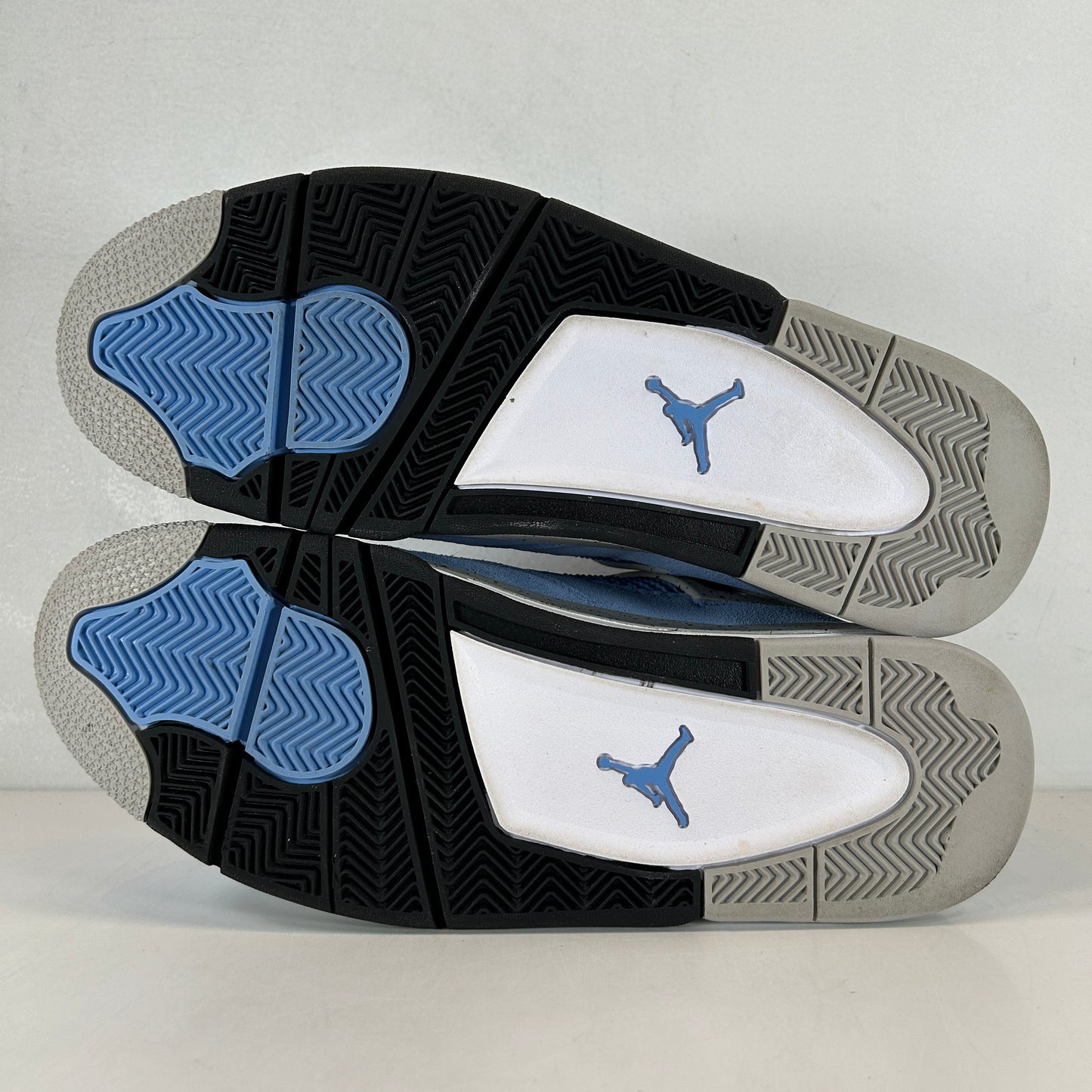 CT8527 400 Jordan 4 University Blue [USED] - 12 M (Used)