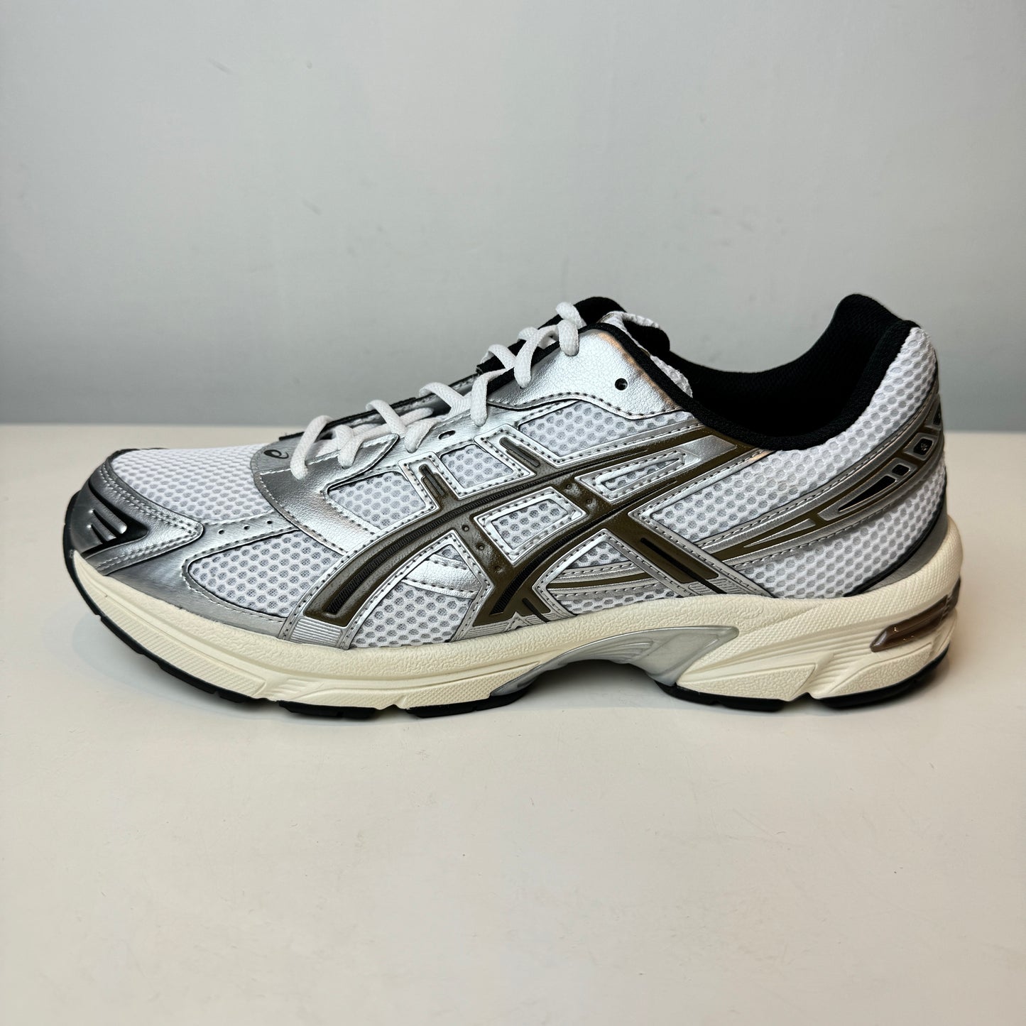 1201A256 113 ASICS Gel-1130 White Clay Canyon [USED] - 12 M (Used) (No Box)